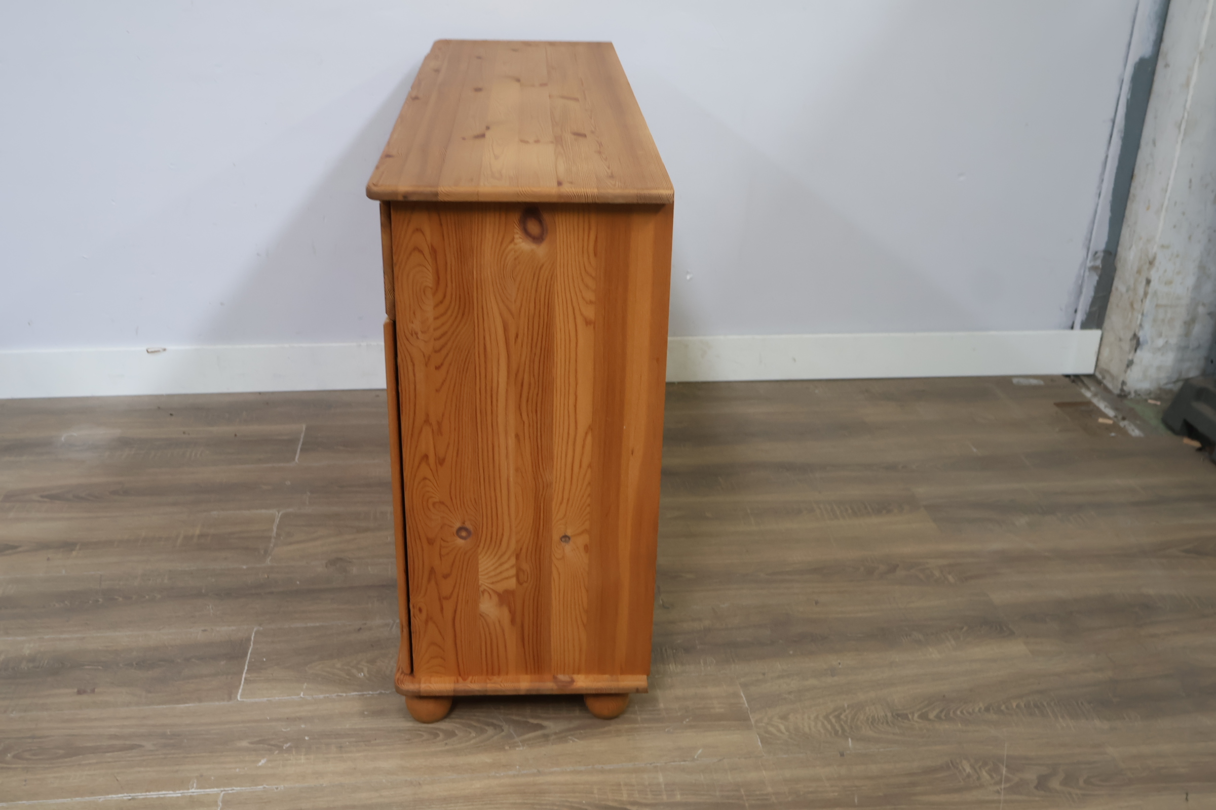 Grenen Houten Dressoir' – foto 9 – kavel bij GSD Auctions, Zoeterwoude