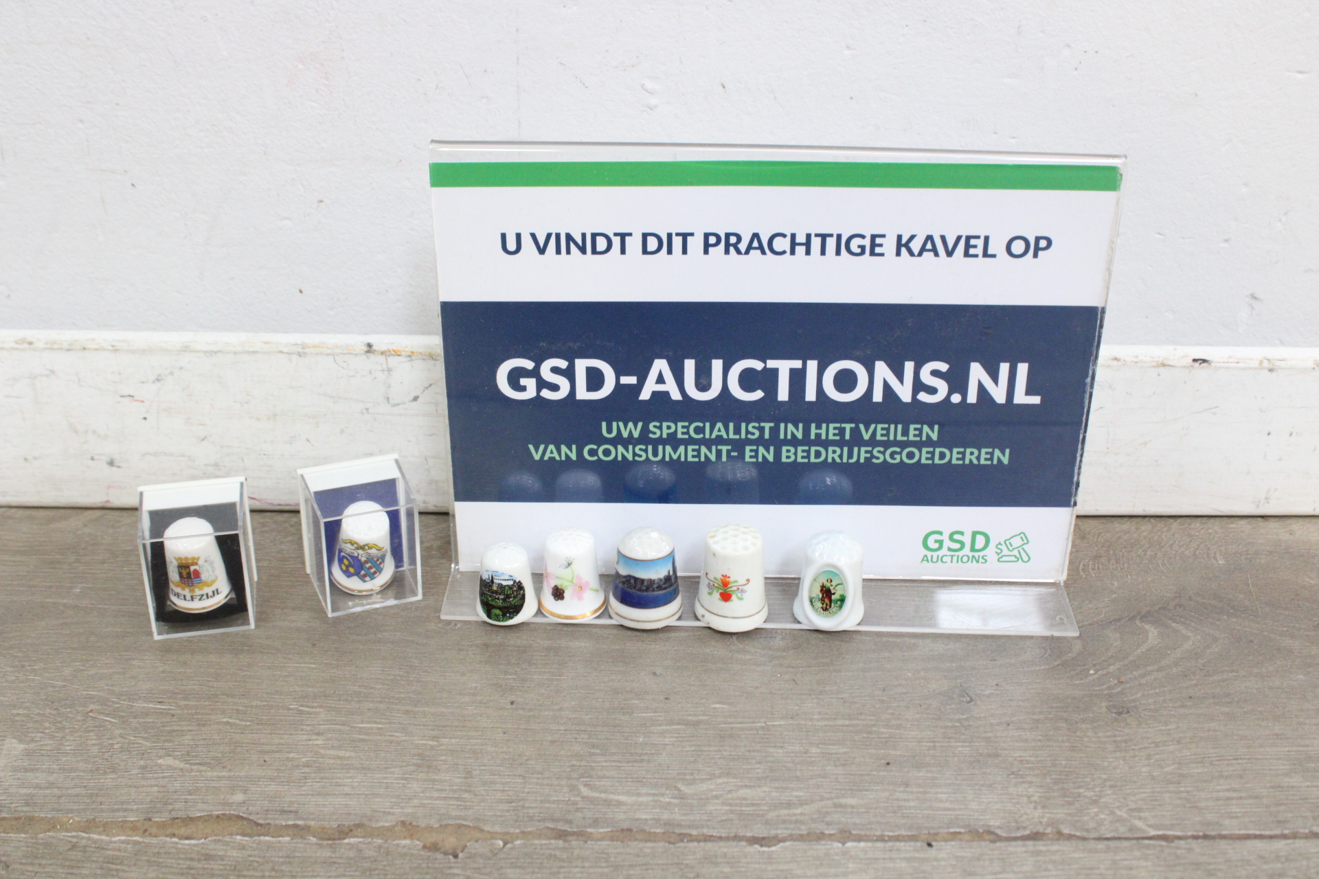 Verzameling porseleinen vingerhoedjes' – kavel bij GSD Auctions, Zoeterwoude