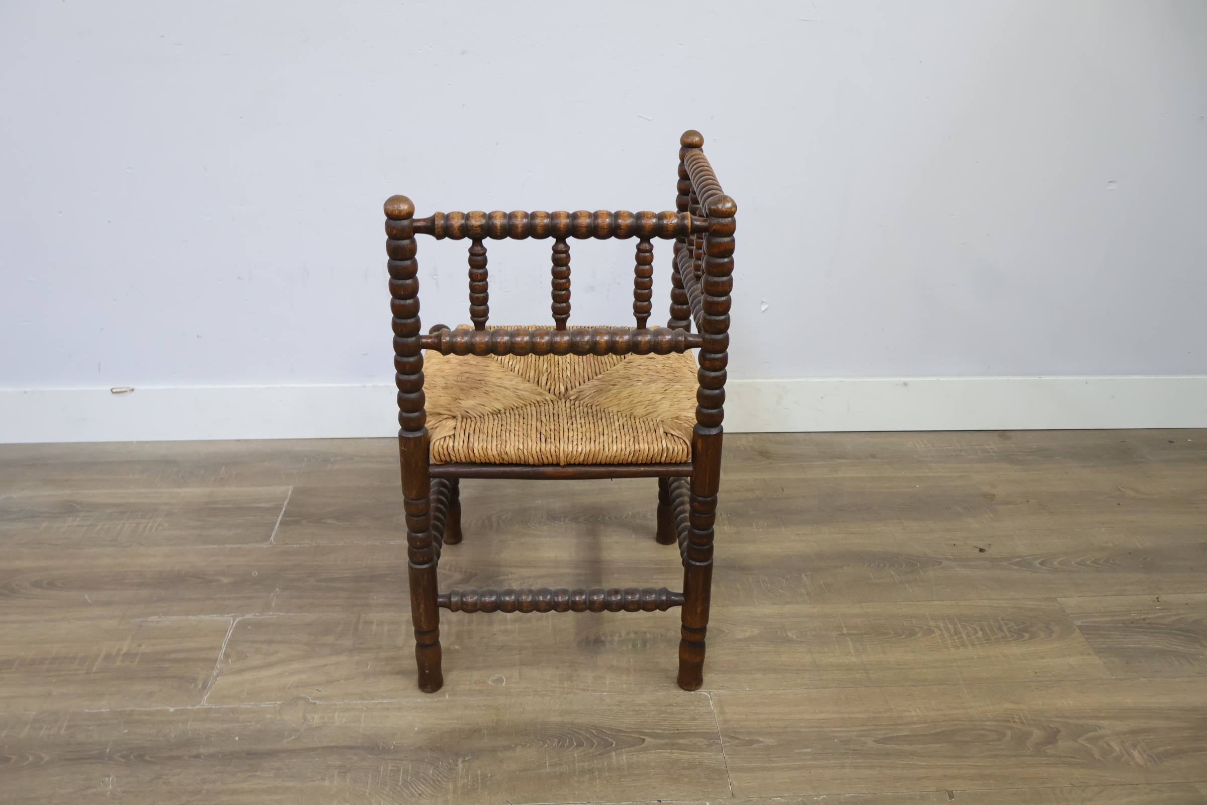 Antieke houten stoel met gevlochten zitting – foto 5 – kavel bij GSD Auctions, Zoeterwoude