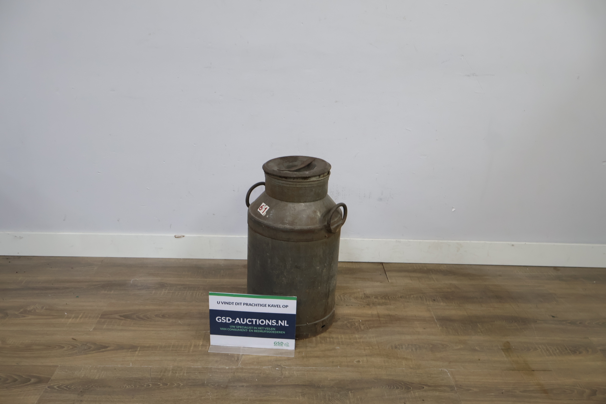 Oude metalen melkbus – foto 2 – kavel bij GSD Auctions, Zoeterwoude