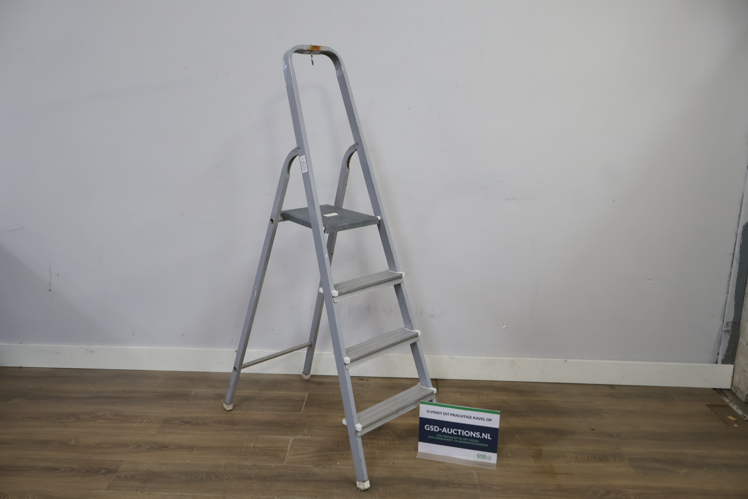 Wit vel papier met QR-code – kavel bij GSD Auctions, Zoeterwoude