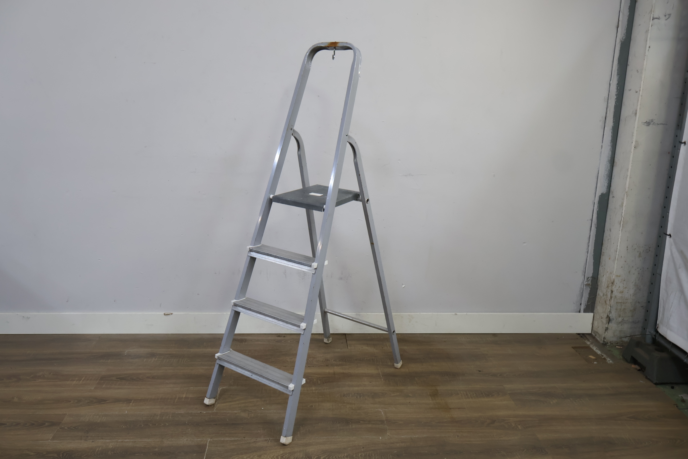 Wit vel papier met QR-code – foto 9 – kavel bij GSD Auctions, Zoeterwoude
