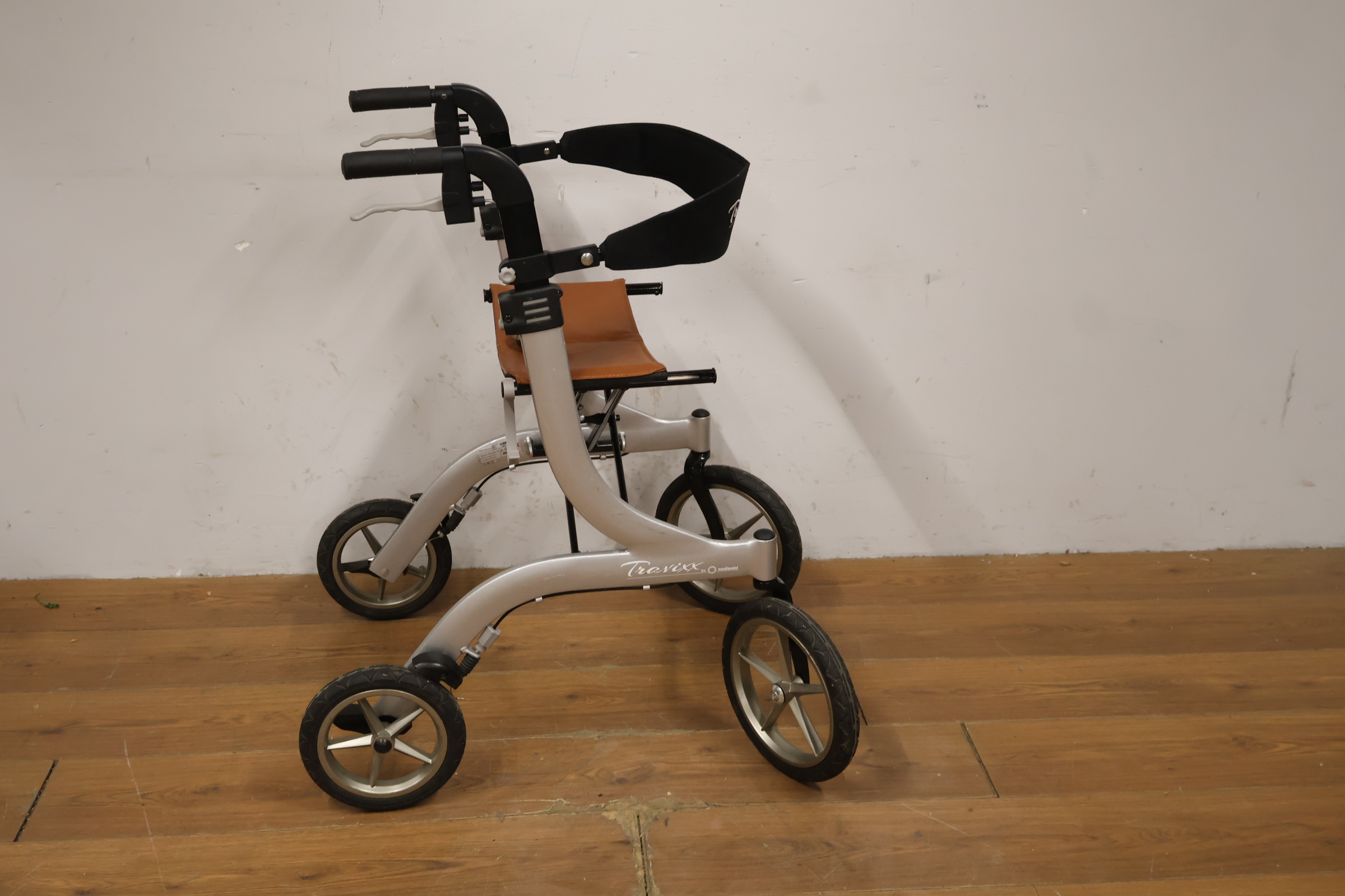 Rollator Trewixx X.O. mobility – foto 3 – kavel bij GSD Auctions, Zoeterwoude