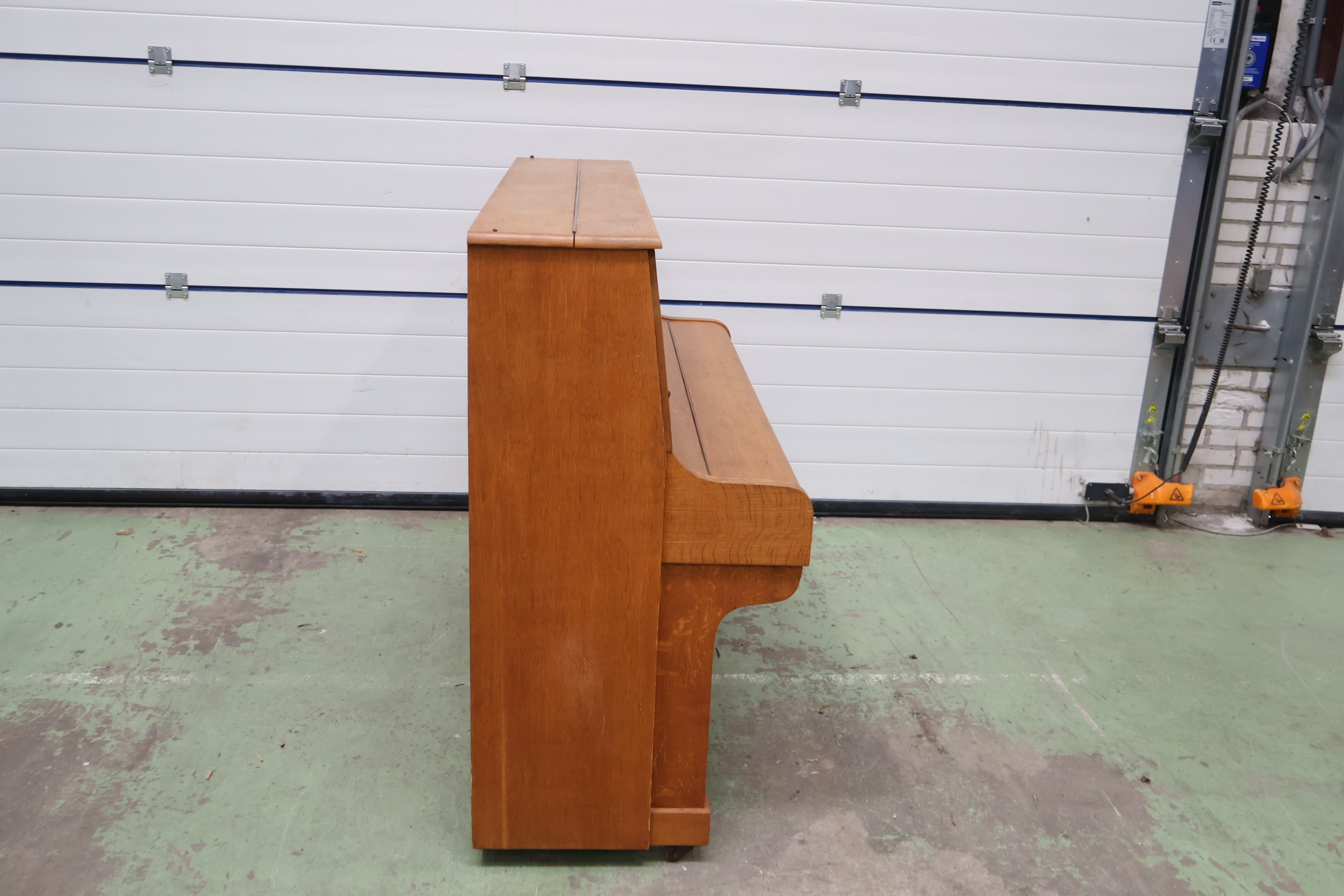 Upright houten piano – foto 4 – kavel bij GSD Auctions, Zoeterwoude
