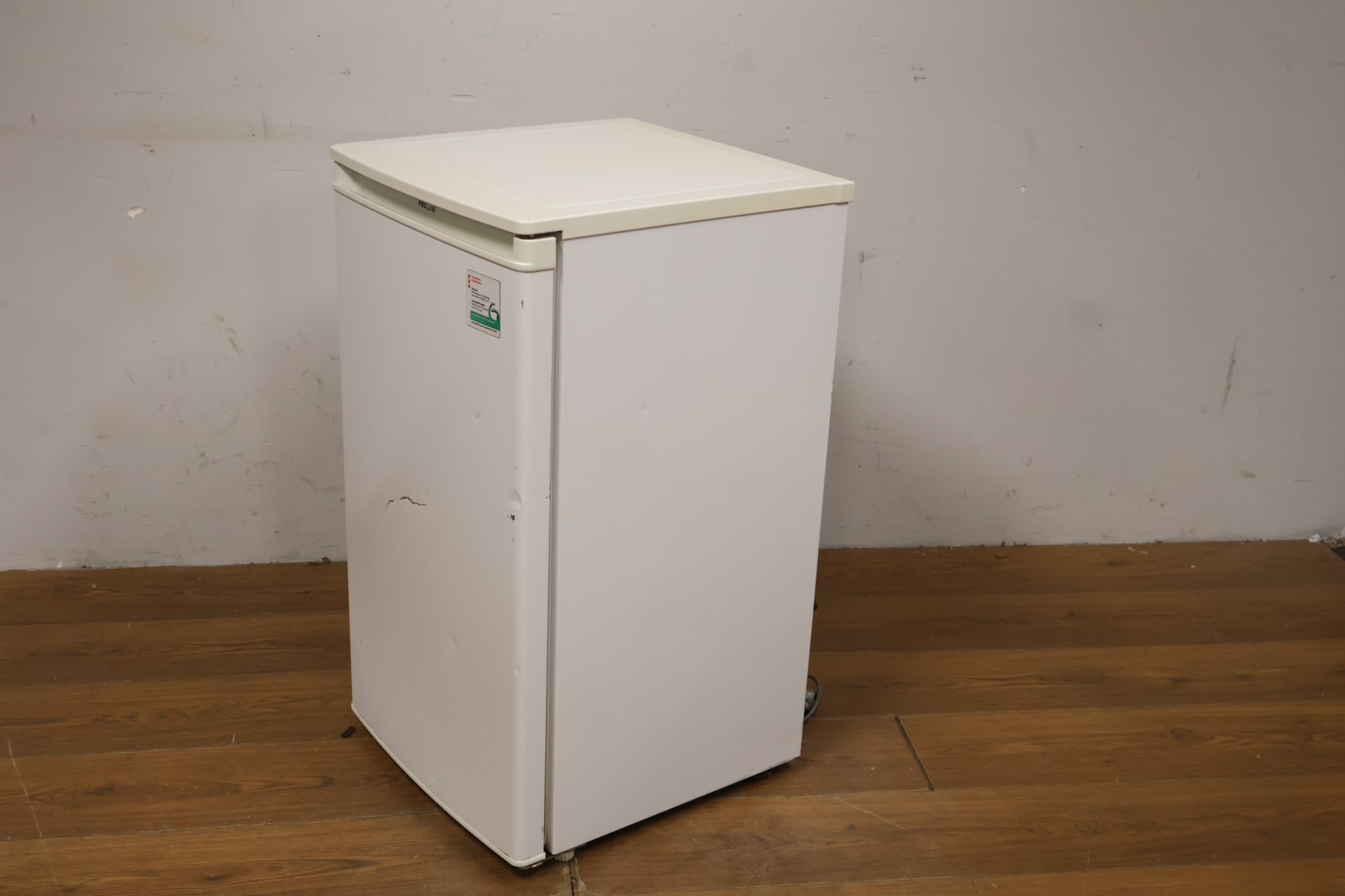 Proline kleine koelkast – foto 9 – kavel bij GSD Auctions, Zoeterwoude