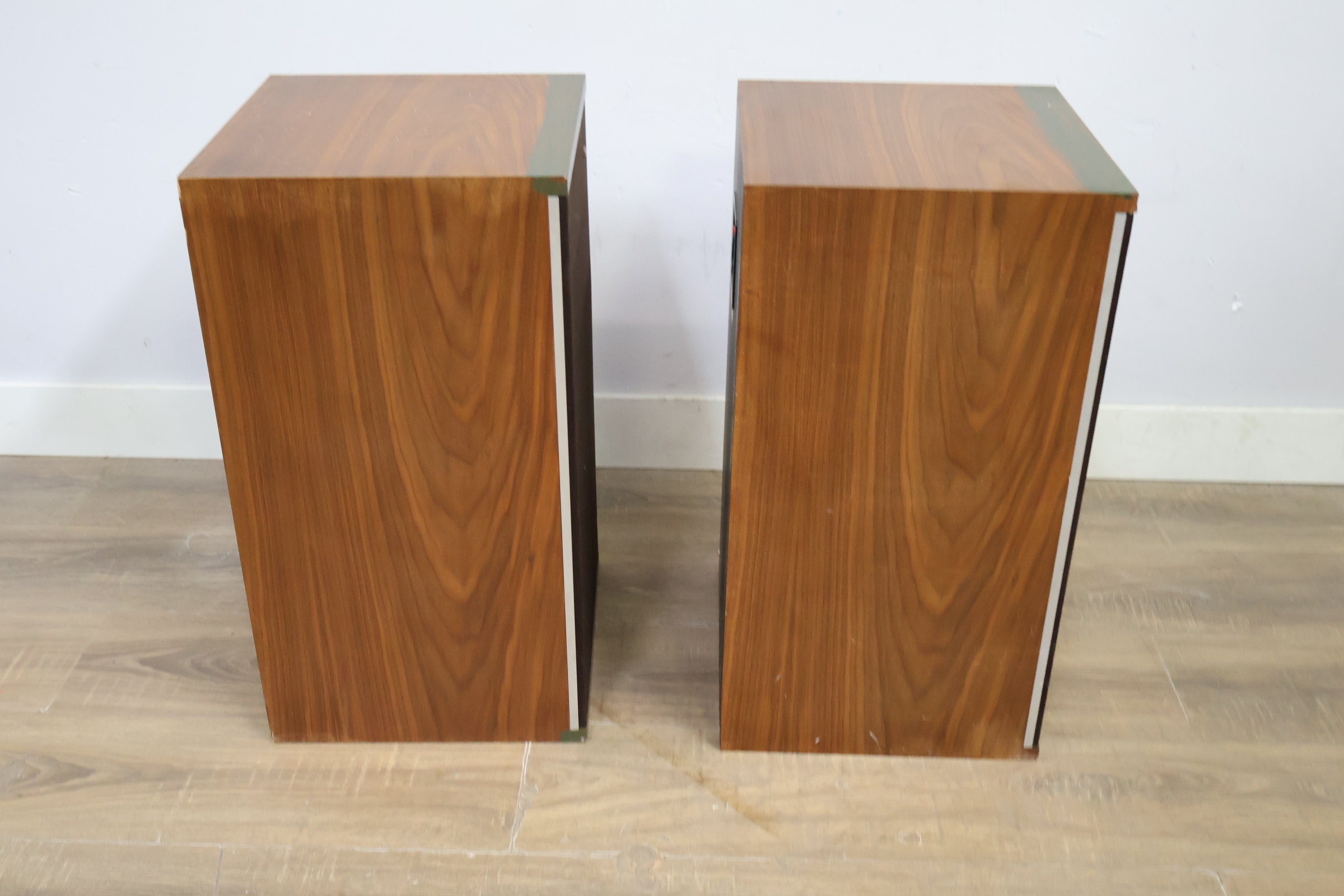 Bowers & Wilkins luidsprekers set – foto 3 – kavel bij GSD Auctions, Zoeterwoude