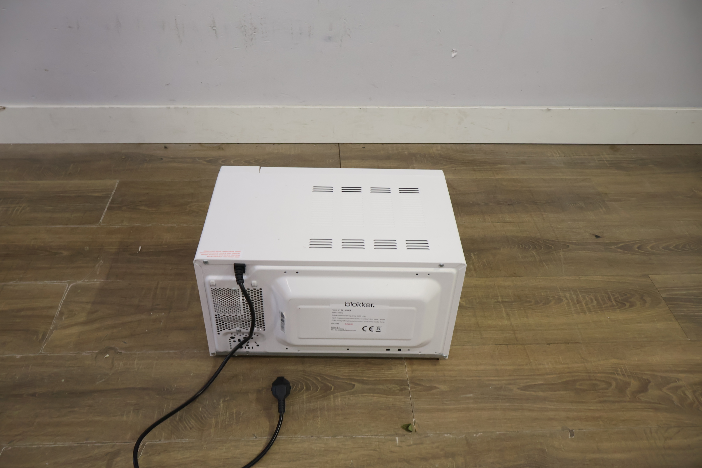 Exquisit magnetron model DK20HEW – foto 6 – kavel bij GSD Auctions, Zoeterwoude