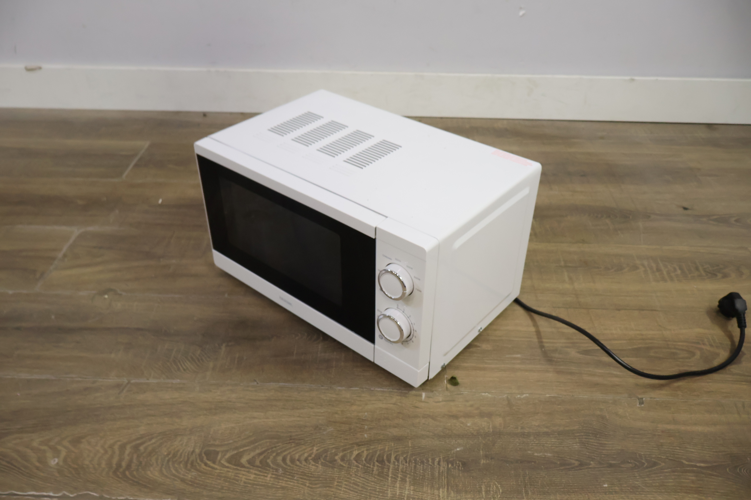 Exquisit magnetron model DK20HEW – foto 10 – kavel bij GSD Auctions, Zoeterwoude