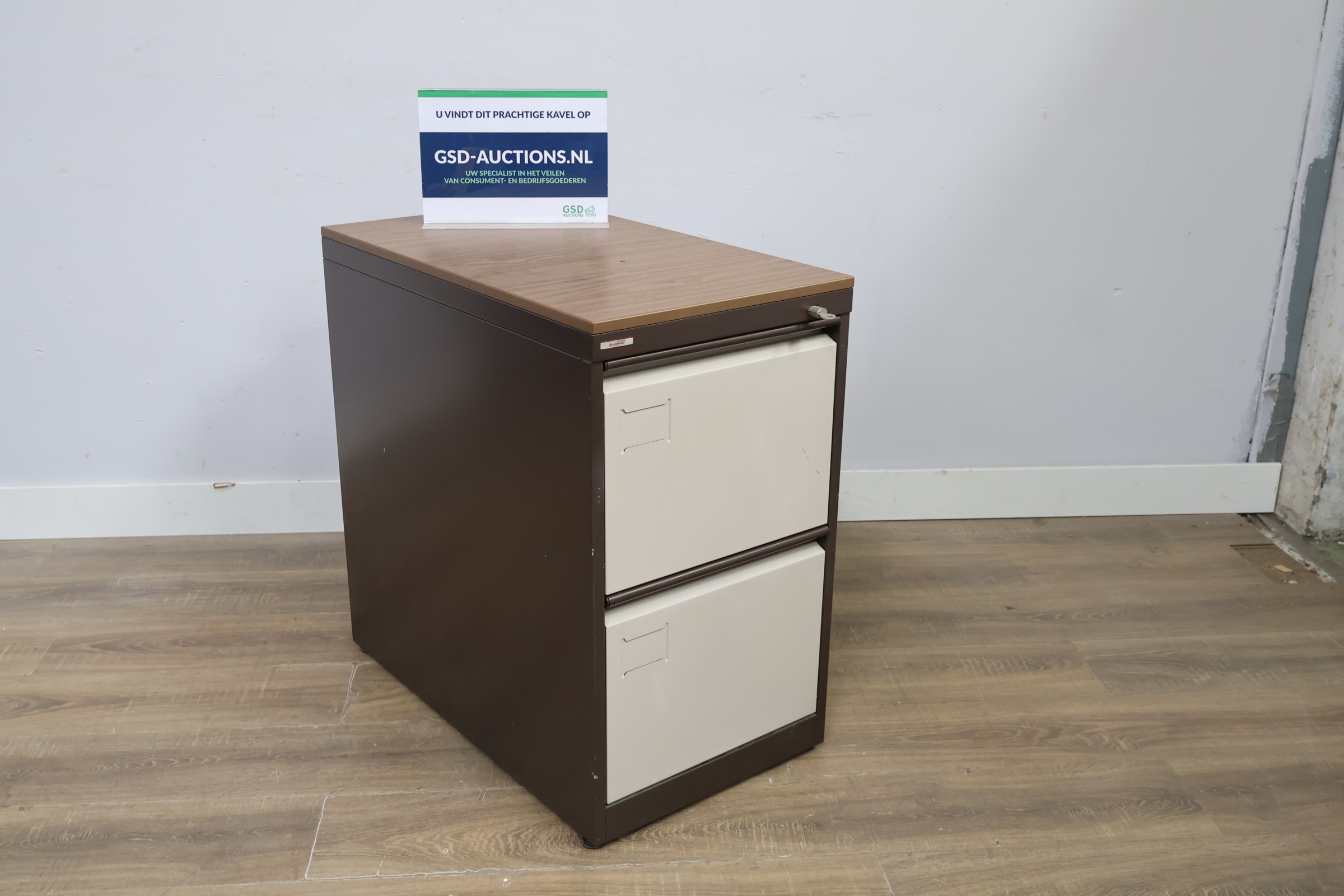 Metalen ladeblok met houten bovenblad – foto 2 – kavel bij GSD Auctions, Zoeterwoude