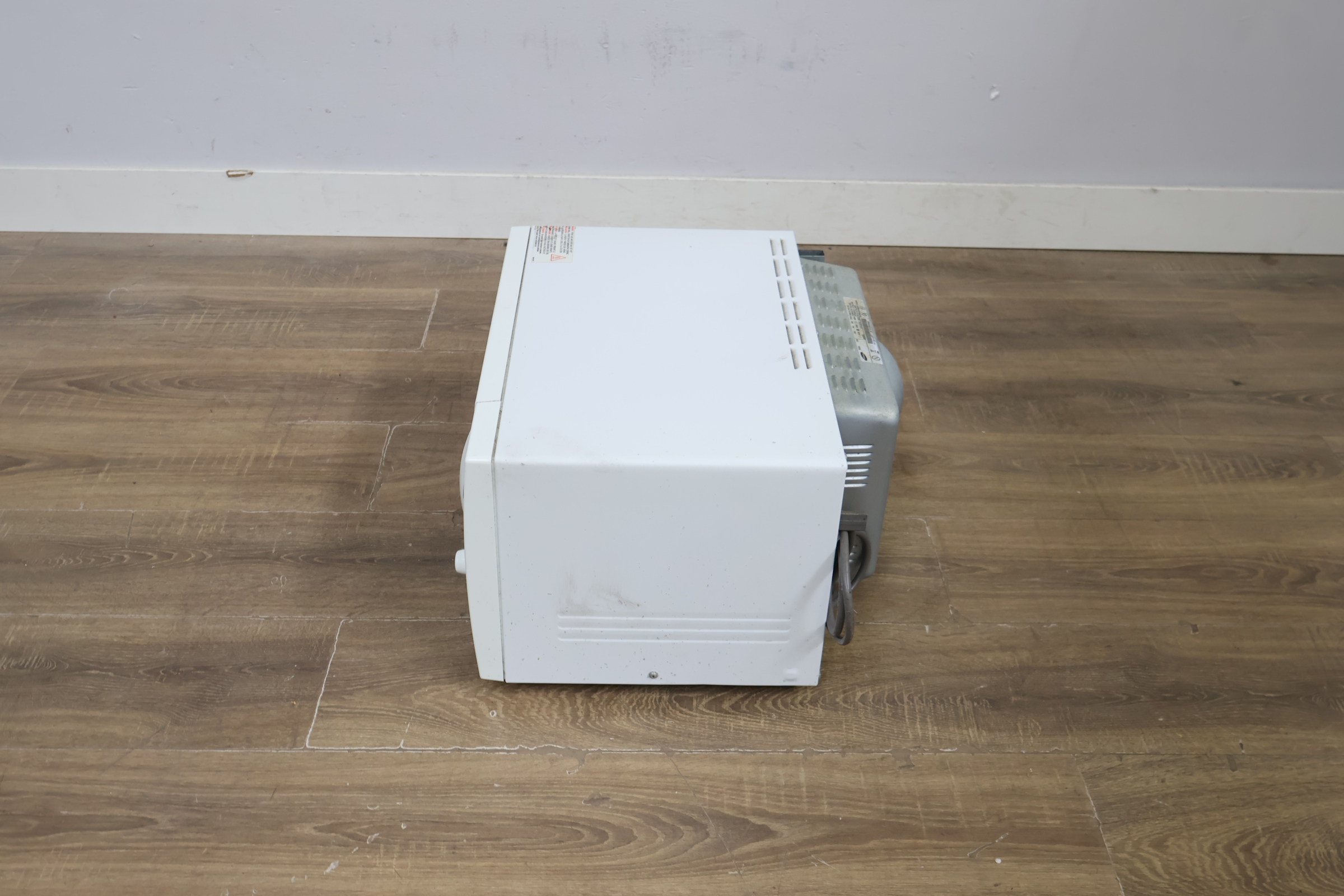 Sharp magnetron oven – foto 9 – kavel bij GSD Auctions, Zoeterwoude