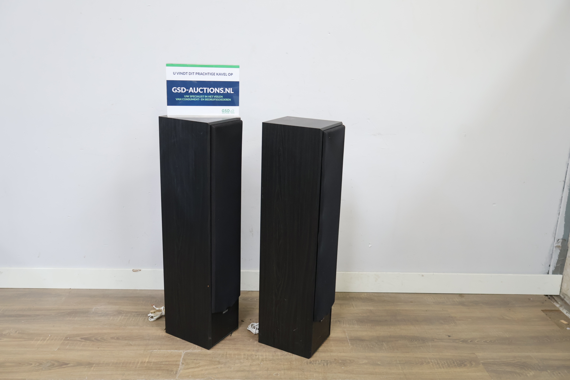 Set zwarte luidsprekers – kavel bij GSD Auctions, Zoeterwoude