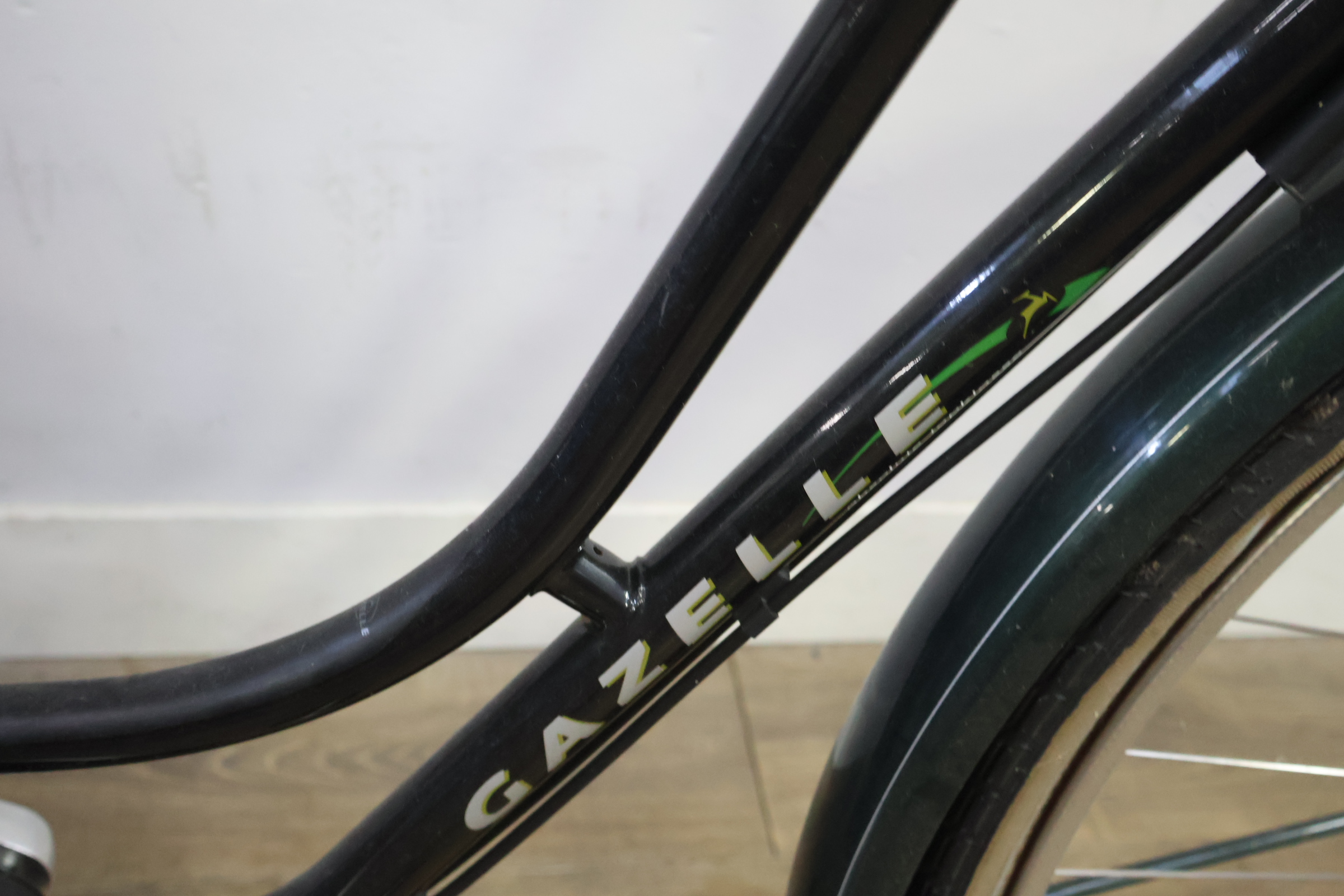 Gazelle damesfiets zwart met stalen frame – foto 6 – kavel bij GSD Auctions, Zoeterwoude
