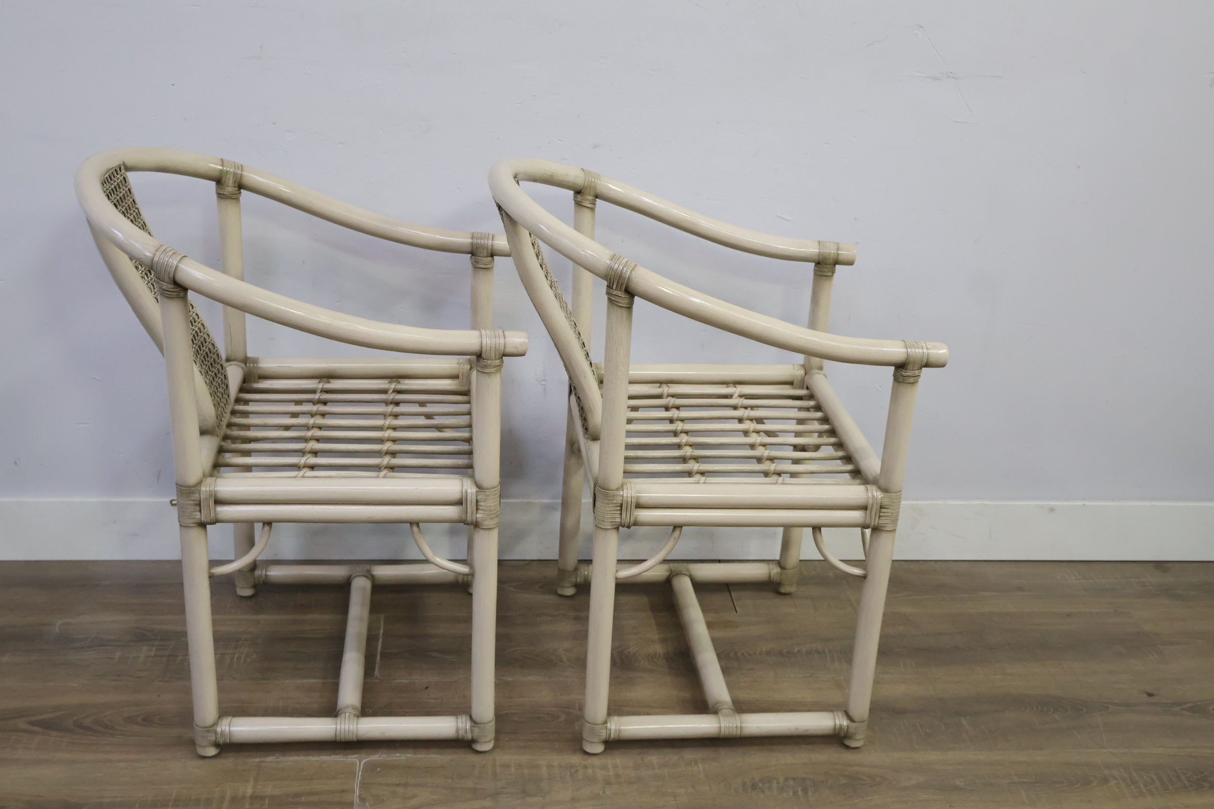 Set van 2 rotan stoelen met gevlochten rugleuning – foto 3 – kavel bij GSD Auctions, Zoeterwoude