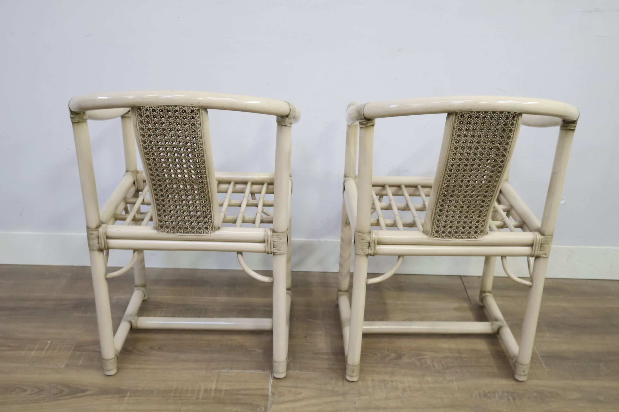 Set van 2 rotan stoelen met gevlochten rugleuning – foto 5 – kavel bij GSD Auctions, Zoeterwoude
