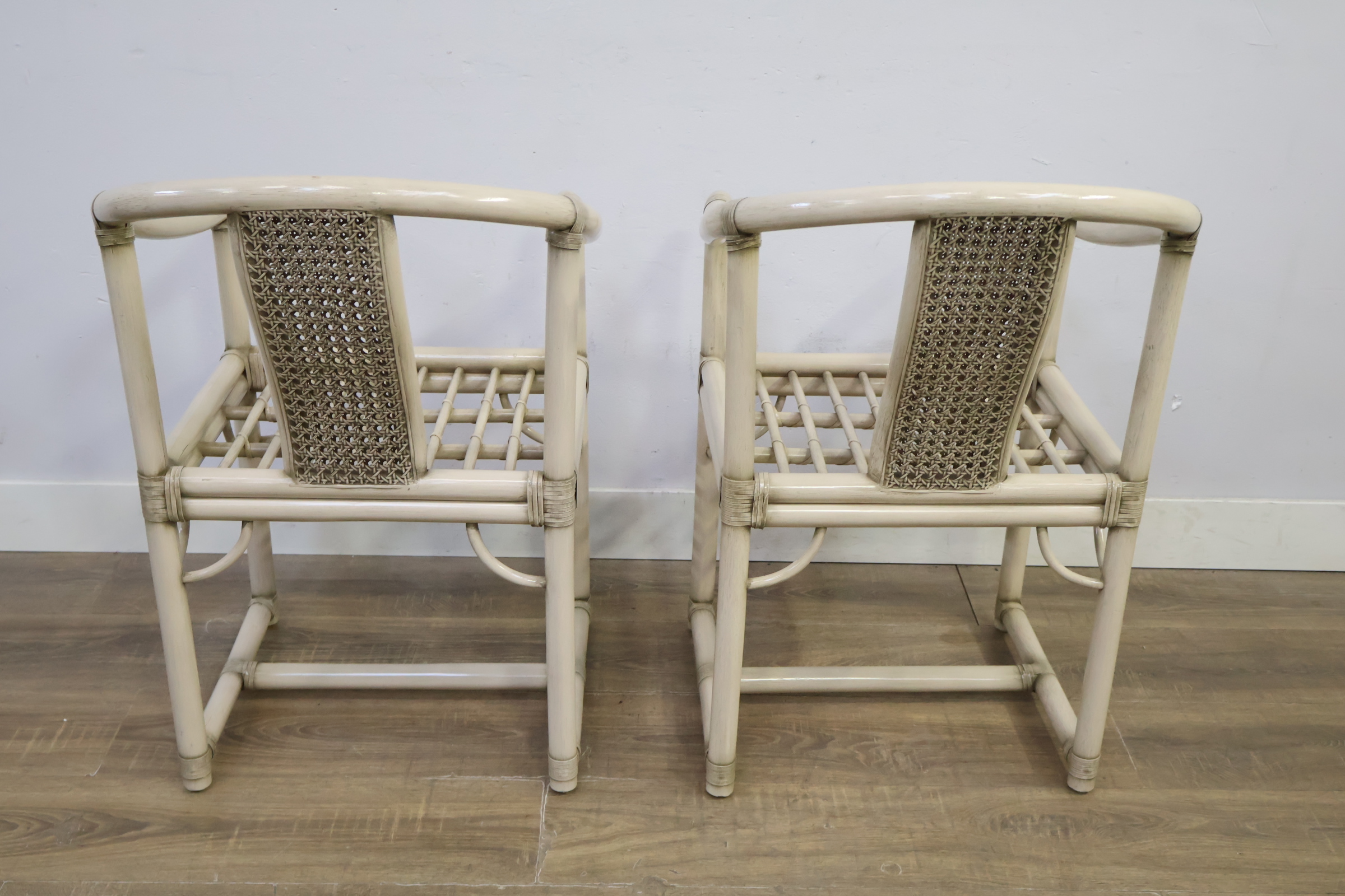 Set van 2 rotan stoelen met gevlochten rugleuning – foto 6 – kavel bij GSD Auctions, Zoeterwoude