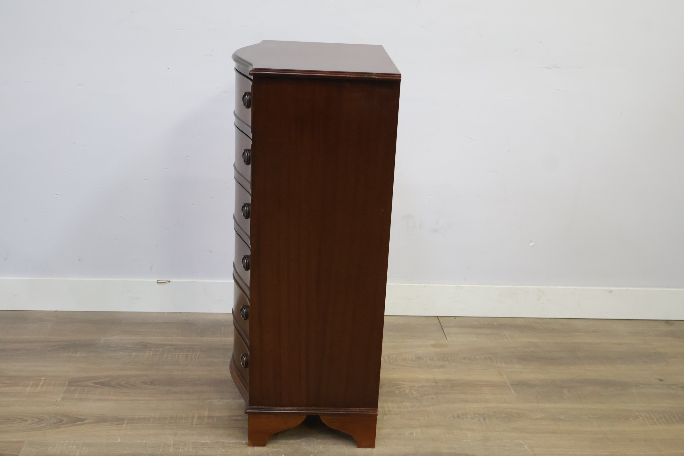Houten ladekast met vijf lades – foto 7 – kavel bij GSD Auctions, Zoeterwoude