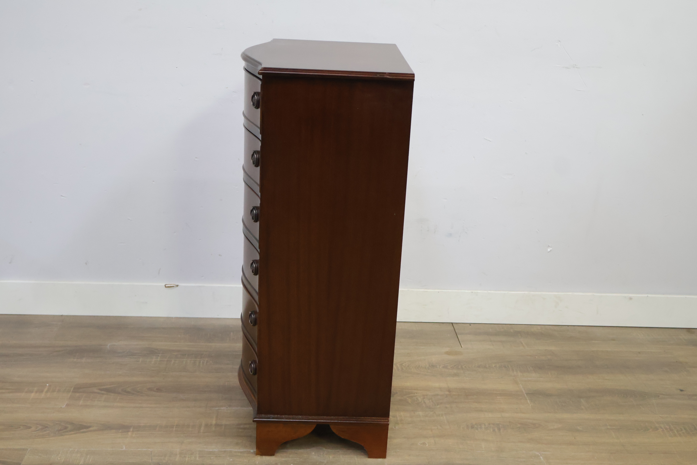 Houten ladekast met vijf lades – foto 8 – kavel bij GSD Auctions, Zoeterwoude