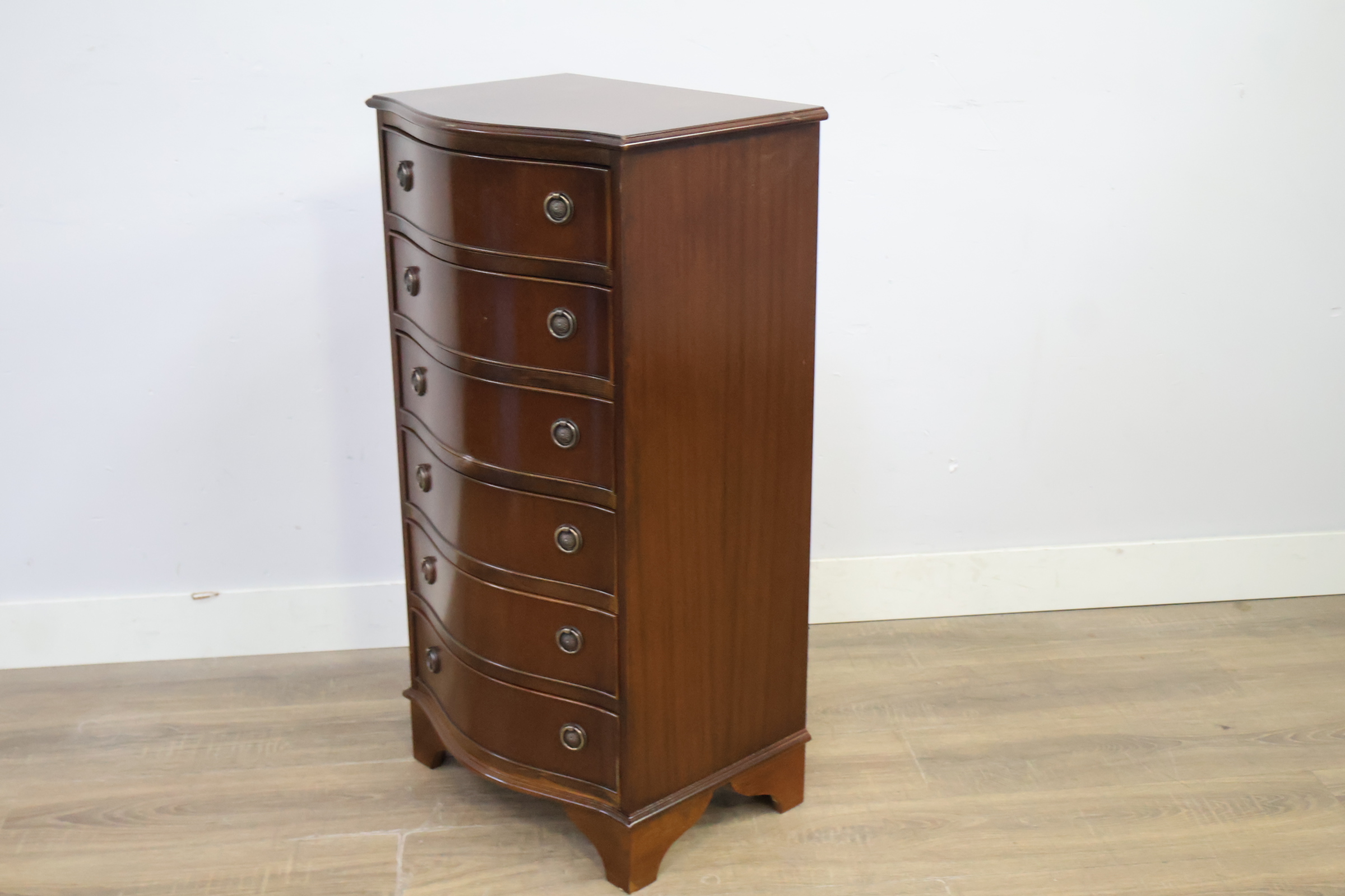 Houten ladekast met vijf lades – foto 9 – kavel bij GSD Auctions, Zoeterwoude