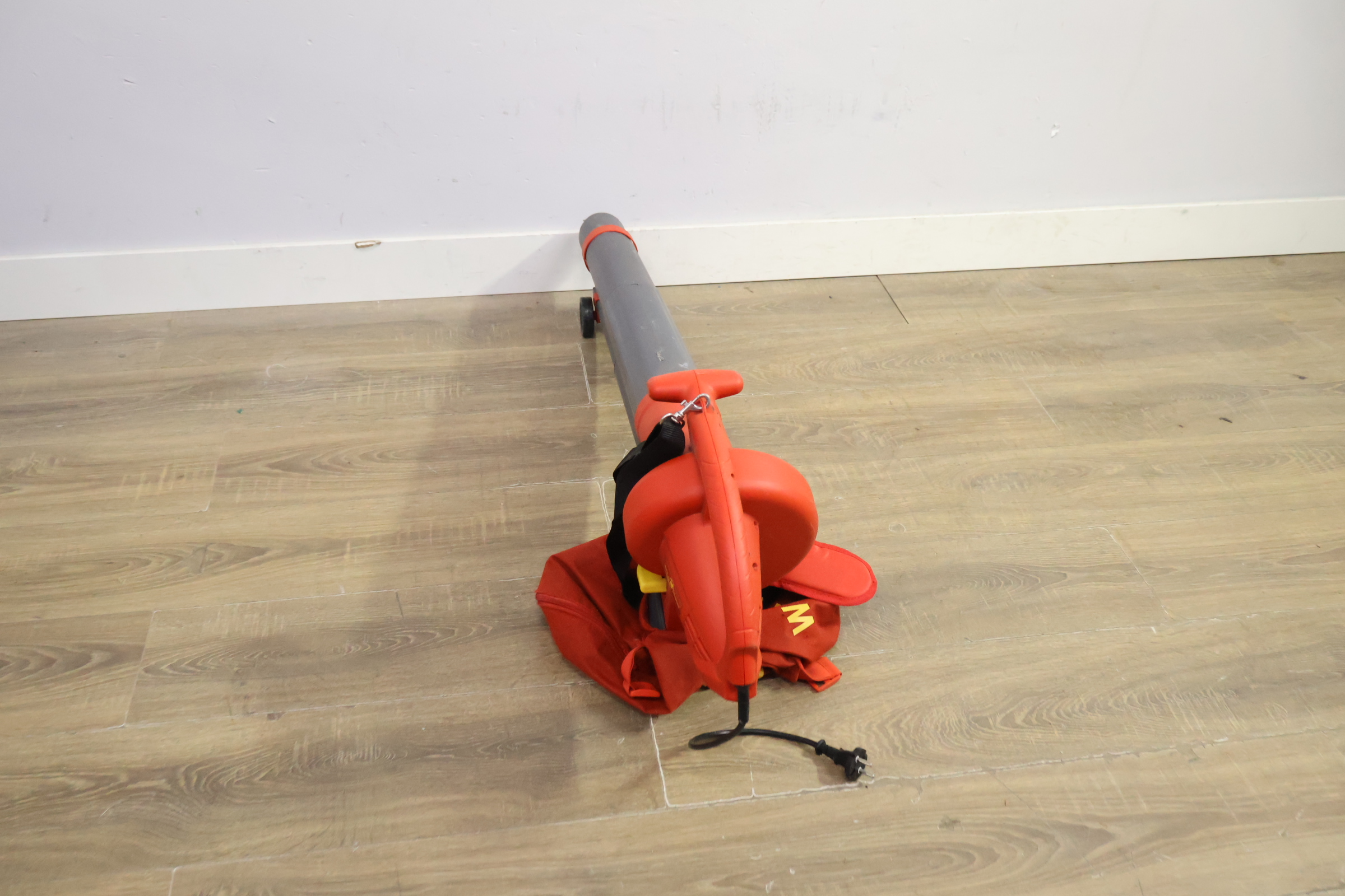 Black & Decker elektrische blaaszuiger – foto 4 – kavel bij GSD Auctions, Zoeterwoude