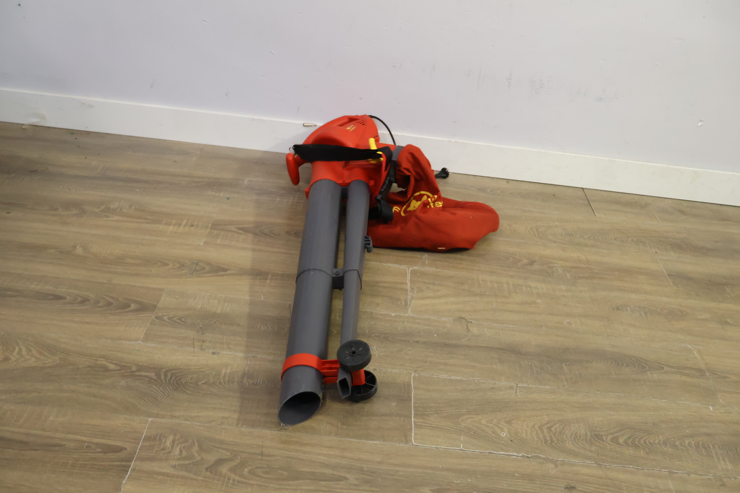 Black & Decker elektrische blaaszuiger – foto 8 – kavel bij GSD Auctions, Zoeterwoude