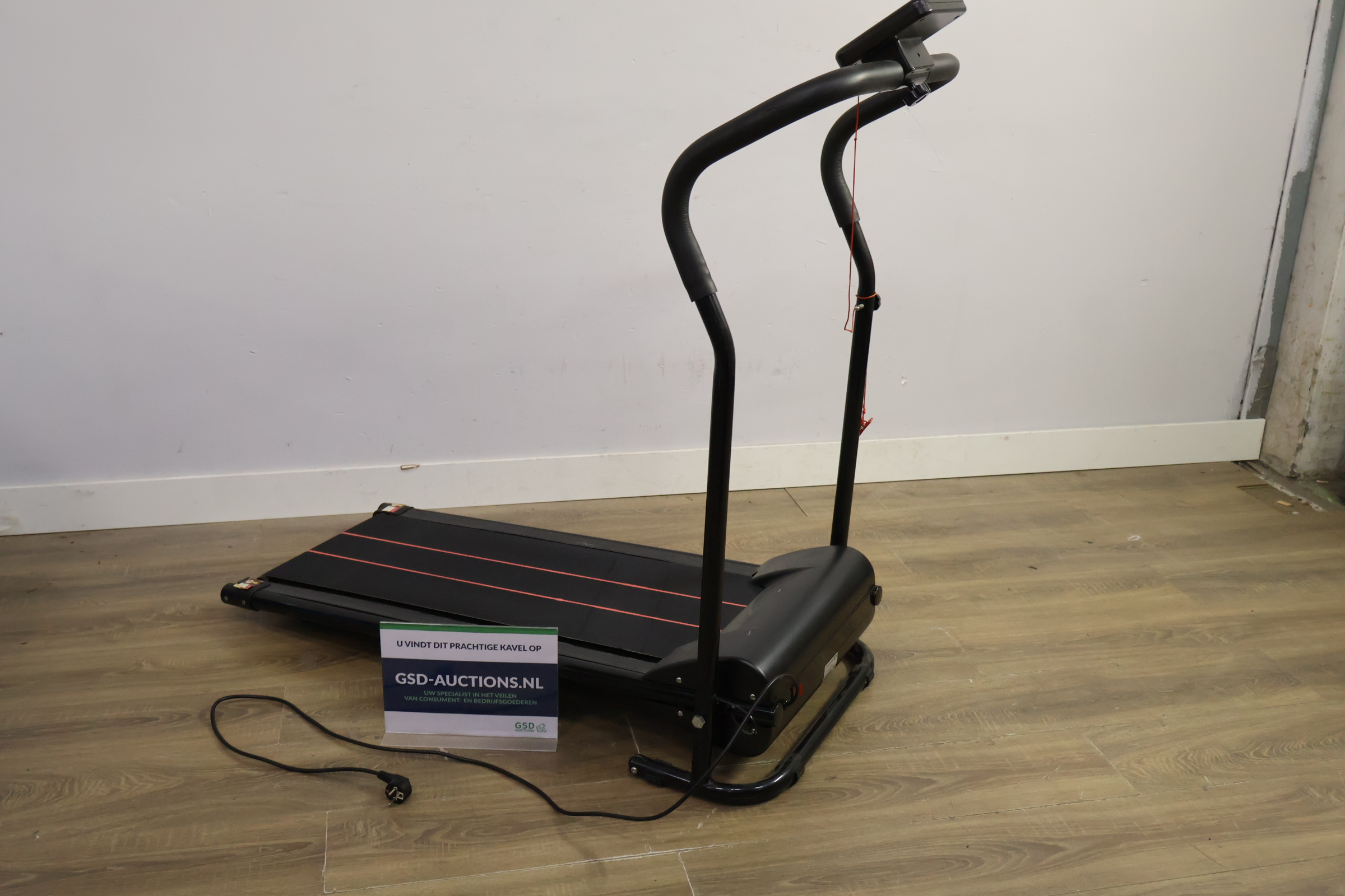 Lichtgewicht loopband met display – foto 2 – kavel bij GSD Auctions, Zoeterwoude