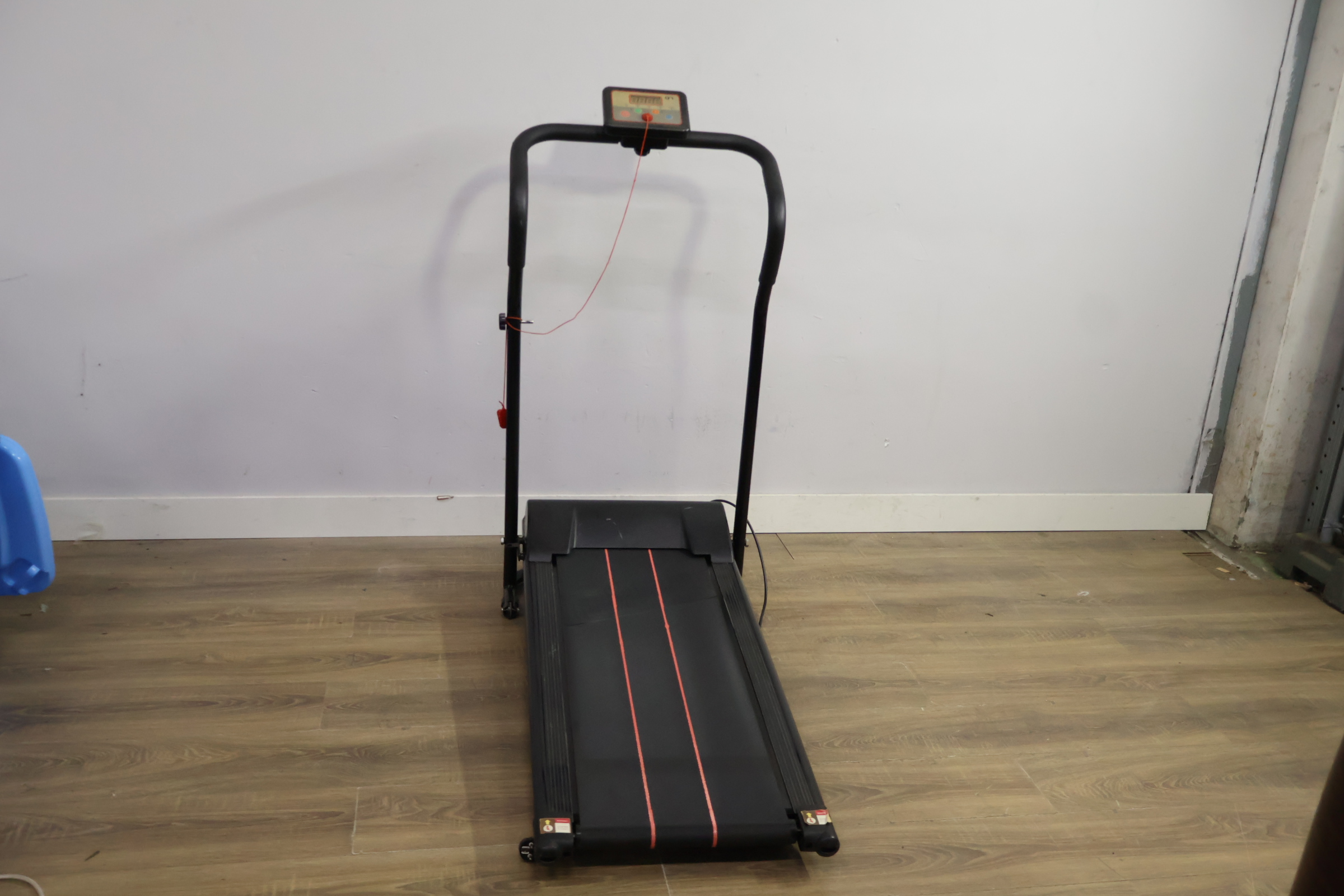 Lichtgewicht loopband met display – foto 5 – kavel bij GSD Auctions, Zoeterwoude