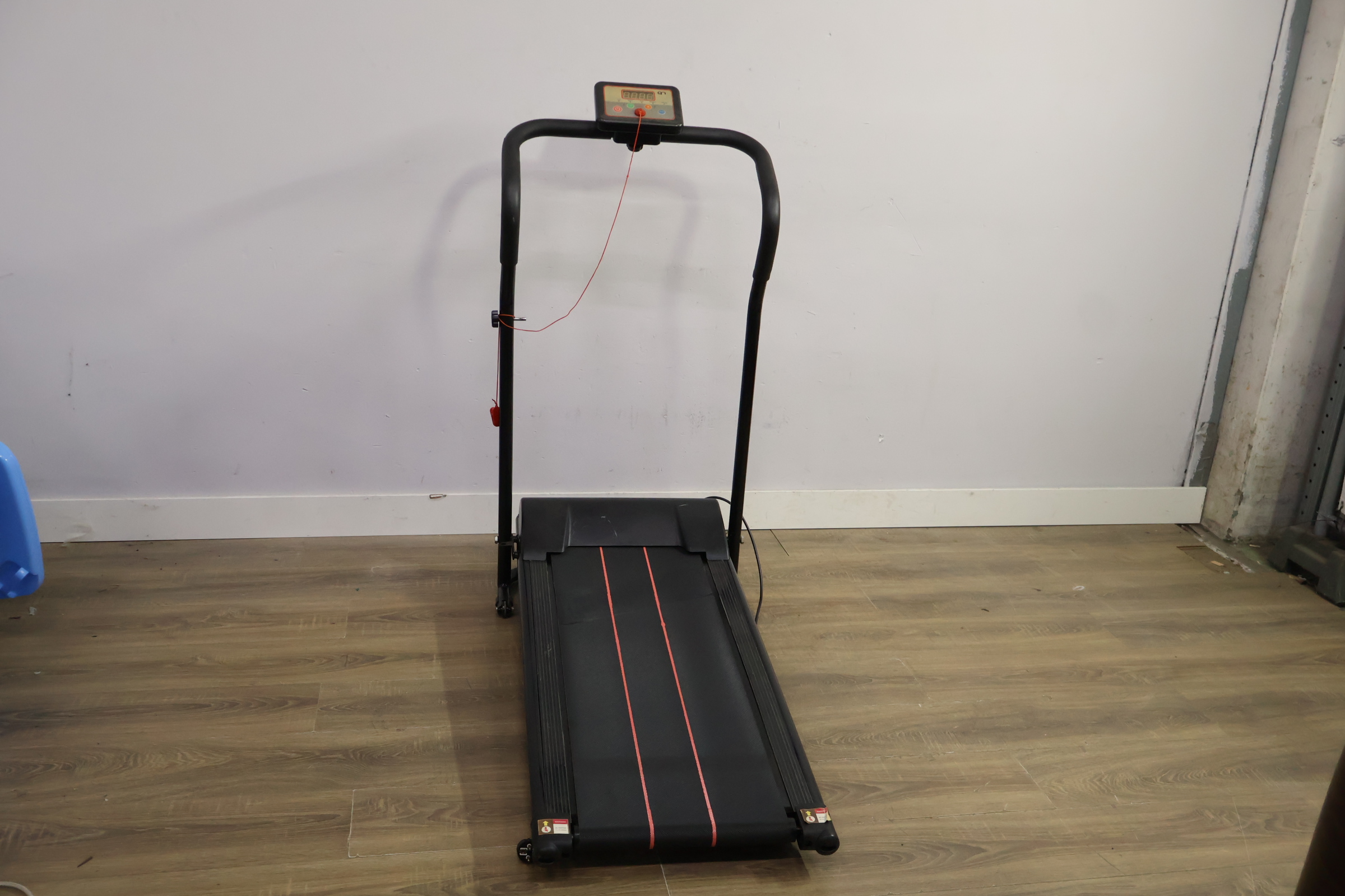 Lichtgewicht loopband met display – foto 6 – kavel bij GSD Auctions, Zoeterwoude