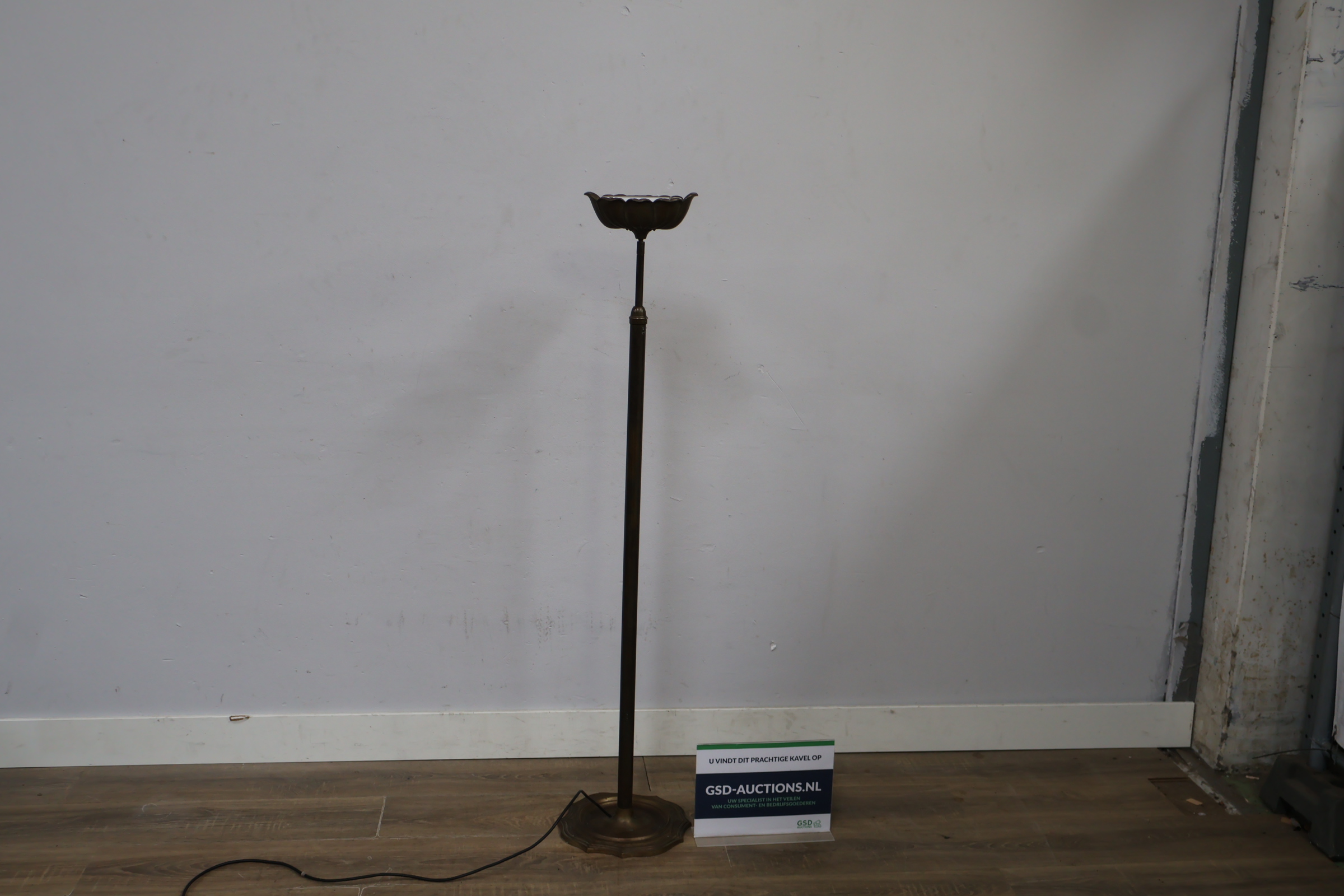 Vintage bronzen staande lamp – foto 3 – kavel bij GSD Auctions, Zoeterwoude