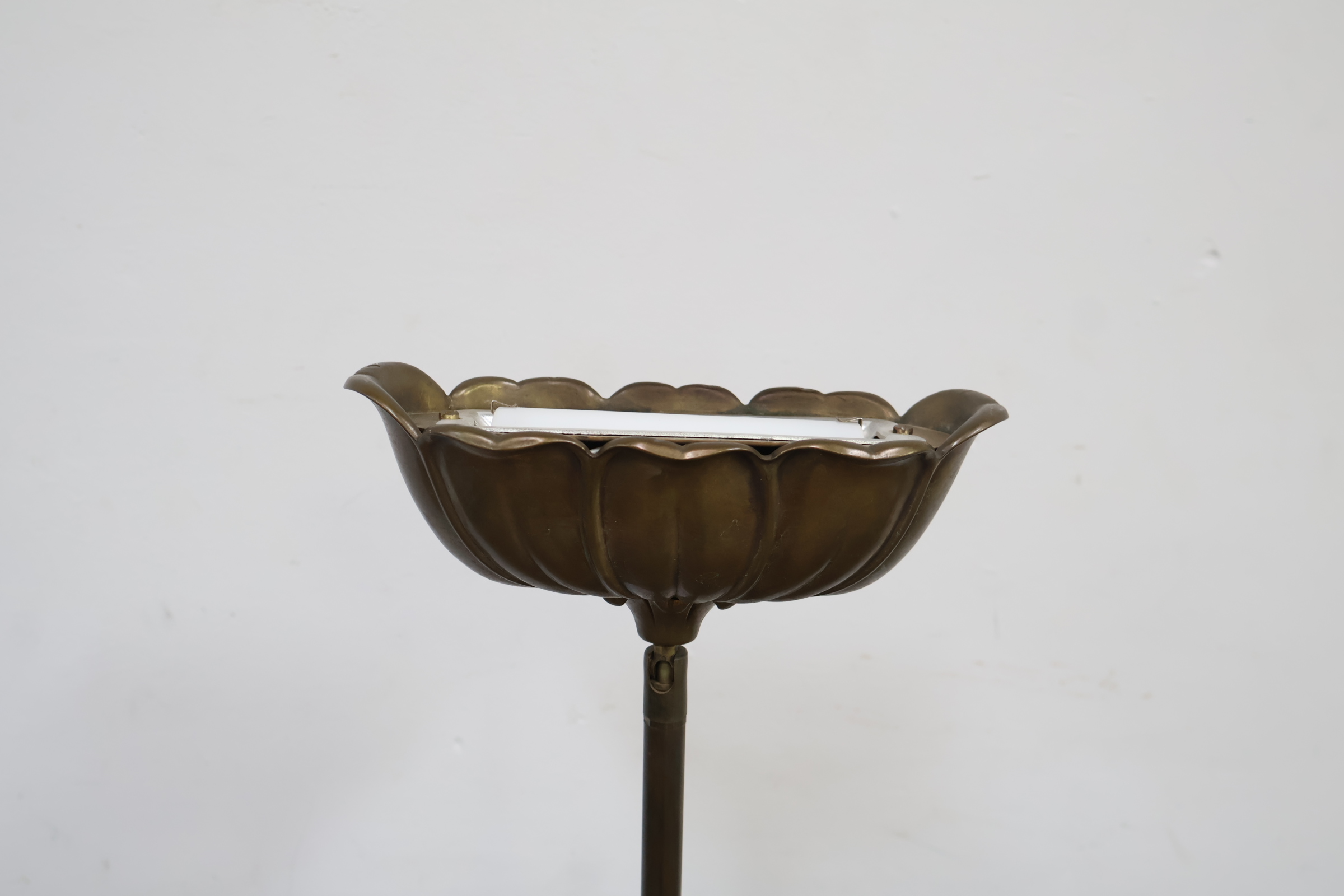 Vintage bronzen staande lamp – foto 6 – kavel bij GSD Auctions, Zoeterwoude