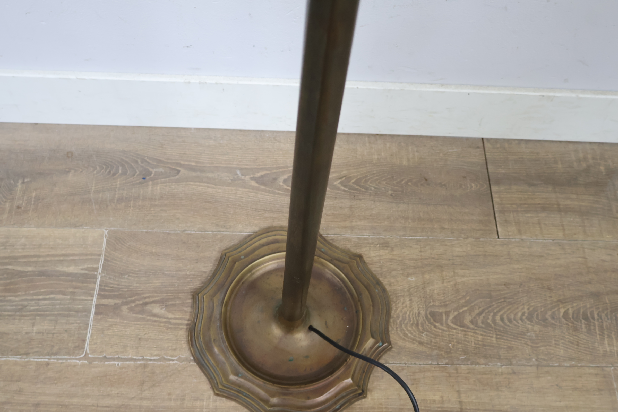 Vintage bronzen staande lamp – foto 7 – kavel bij GSD Auctions, Zoeterwoude