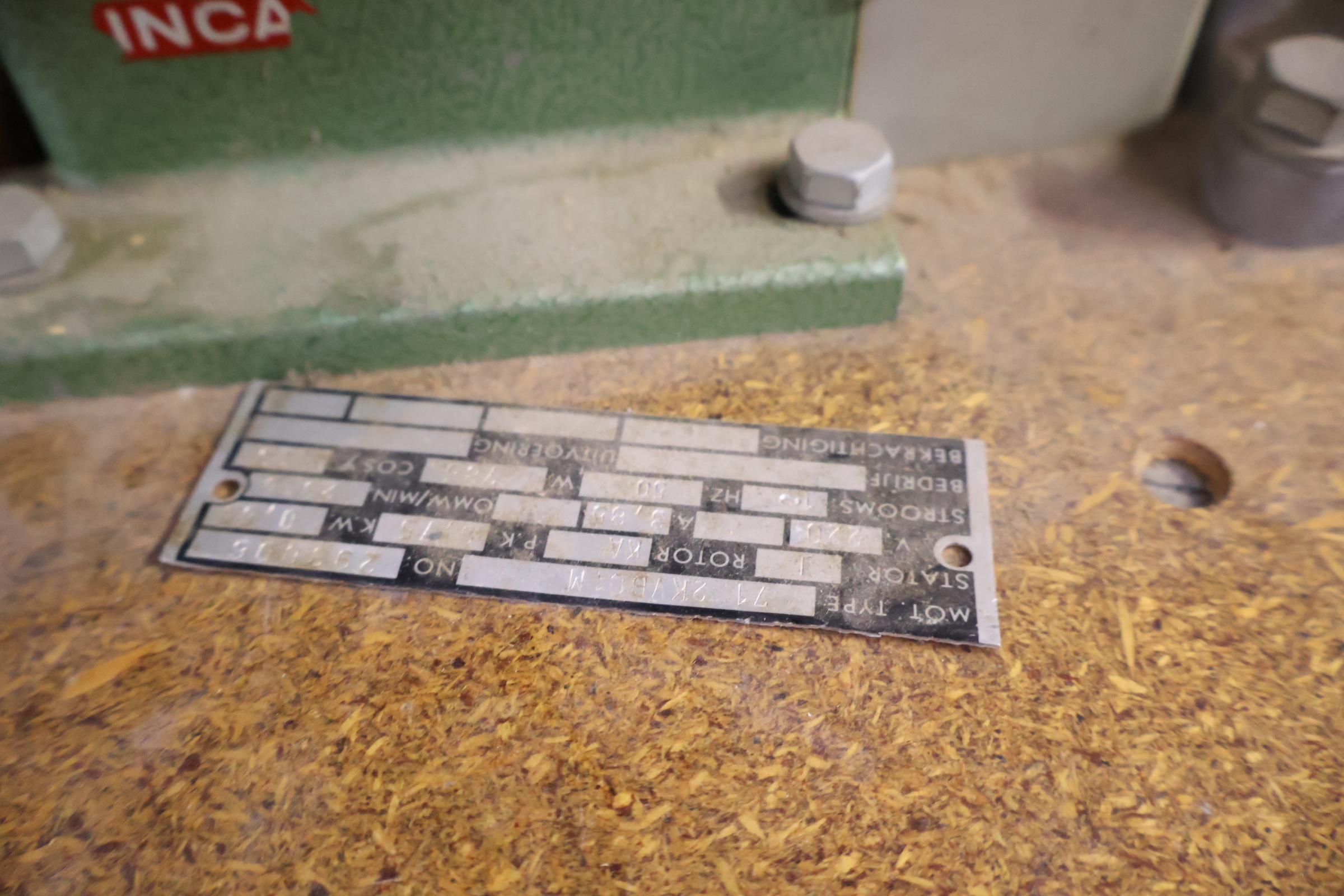 Tafelcirkelzaag met houten onderstel – foto 10 – kavel bij GSD Auctions, Zoeterwoude