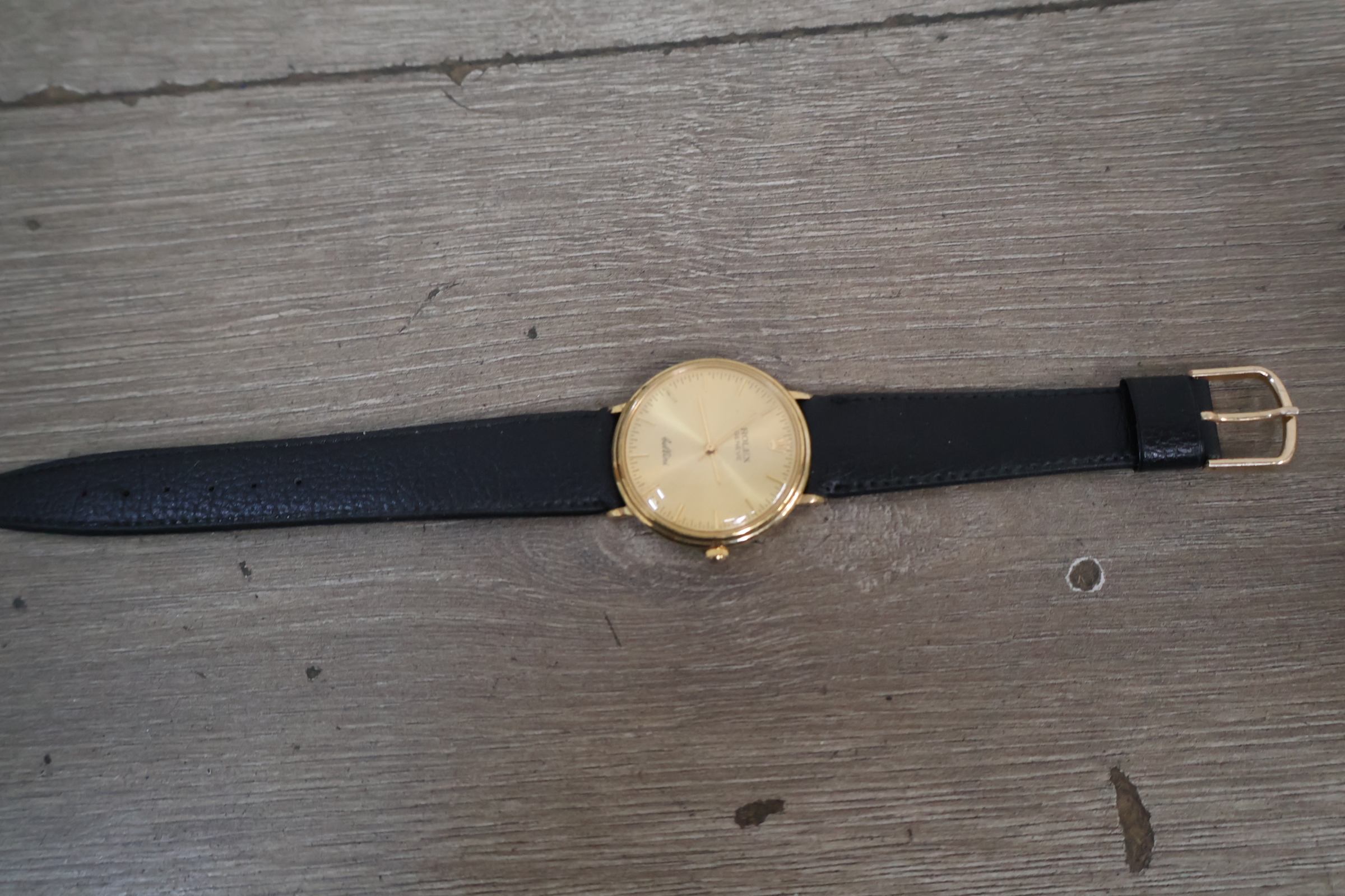 Prachtig sierlijk goudkleurig Poljot horloge met zwarte leren band – foto 3 – kavel bij GSD Auctions, Zoeterwoude