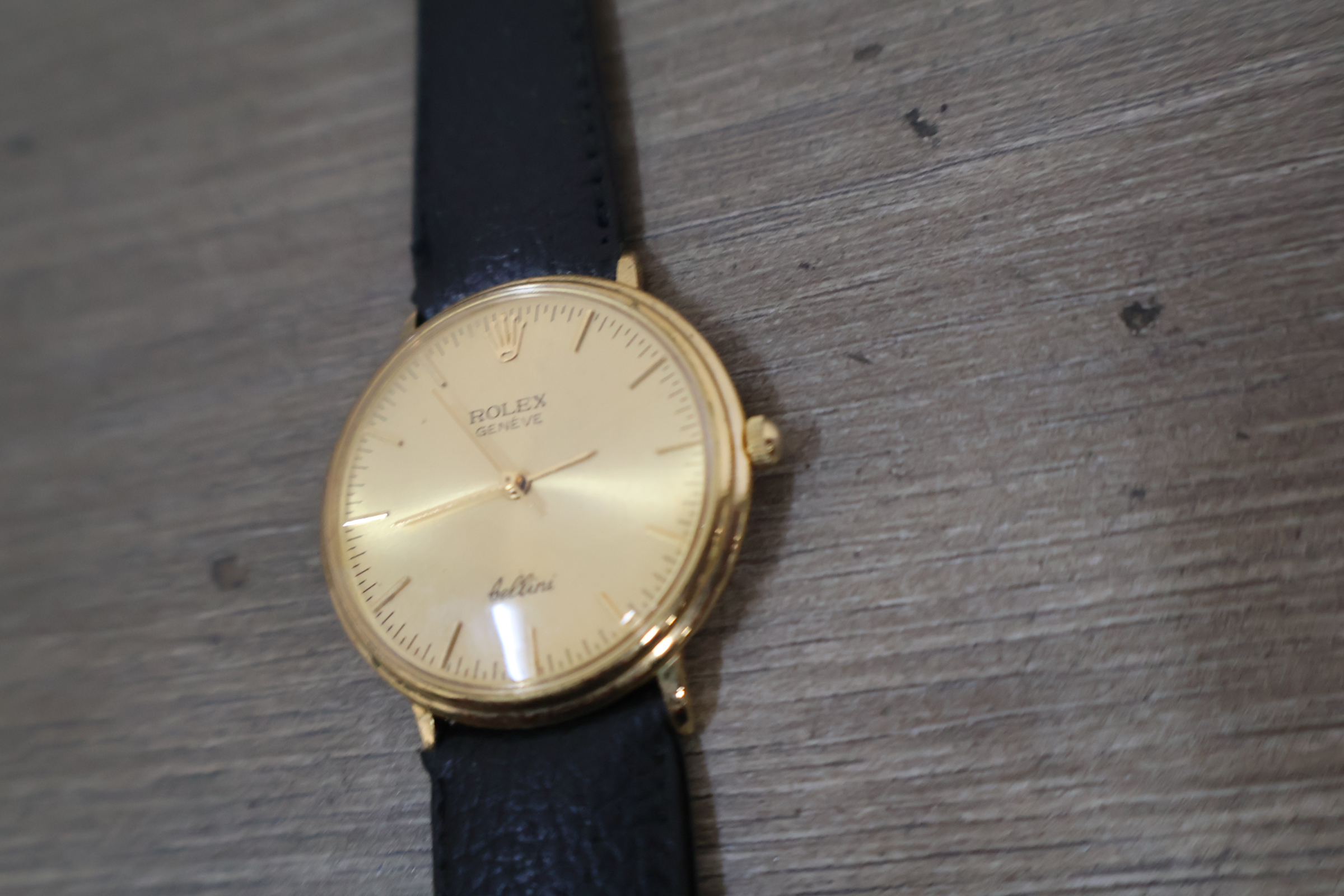 Prachtig sierlijk goudkleurig Poljot horloge met zwarte leren band – foto 6 – kavel bij GSD Auctions, Zoeterwoude