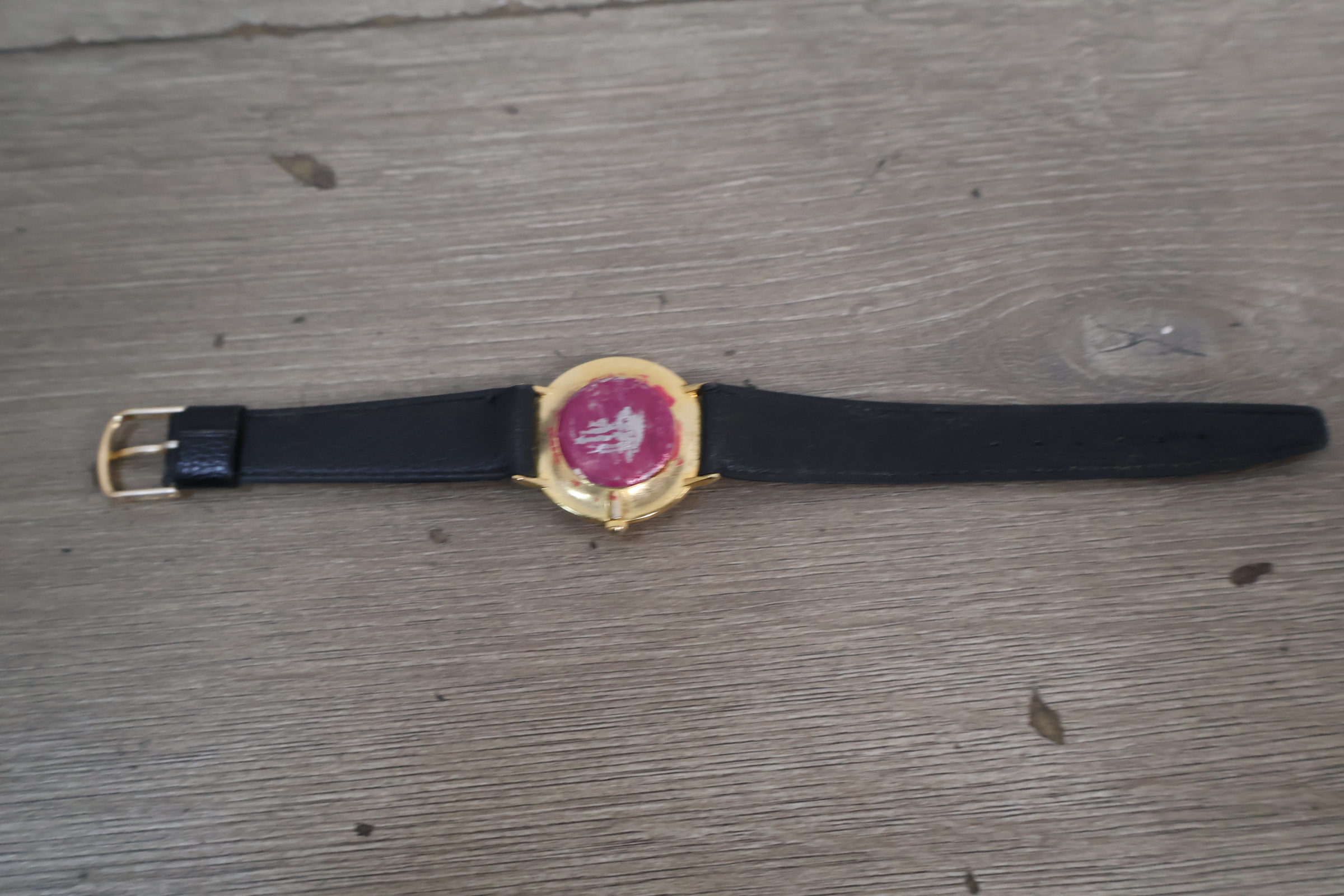 Prachtig sierlijk goudkleurig Poljot horloge met zwarte leren band – foto 8 – kavel bij GSD Auctions, Zoeterwoude