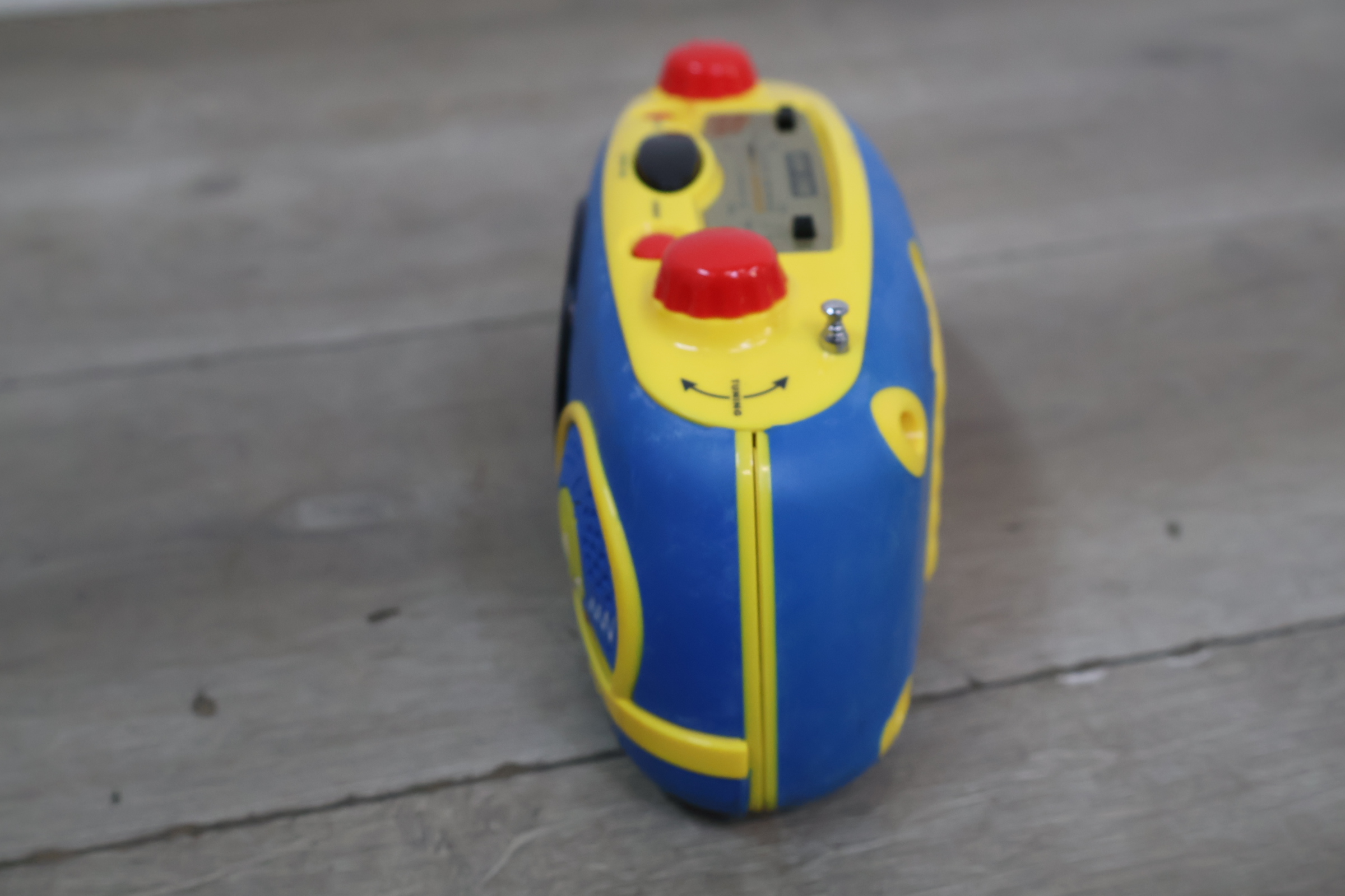 Looney Tunes kinderwekker met radio – foto 10 – kavel bij GSD Auctions, Zoeterwoude