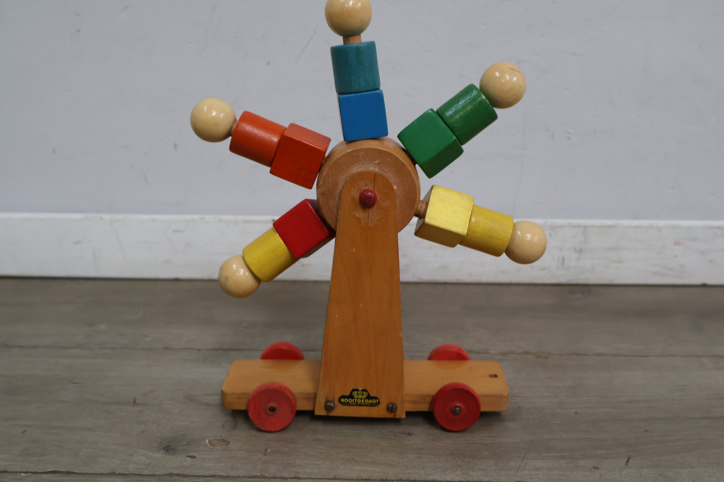 Houten speelgoed reuzenrad Nooitgedagt – foto 3 – kavel bij GSD Auctions, Zoeterwoude