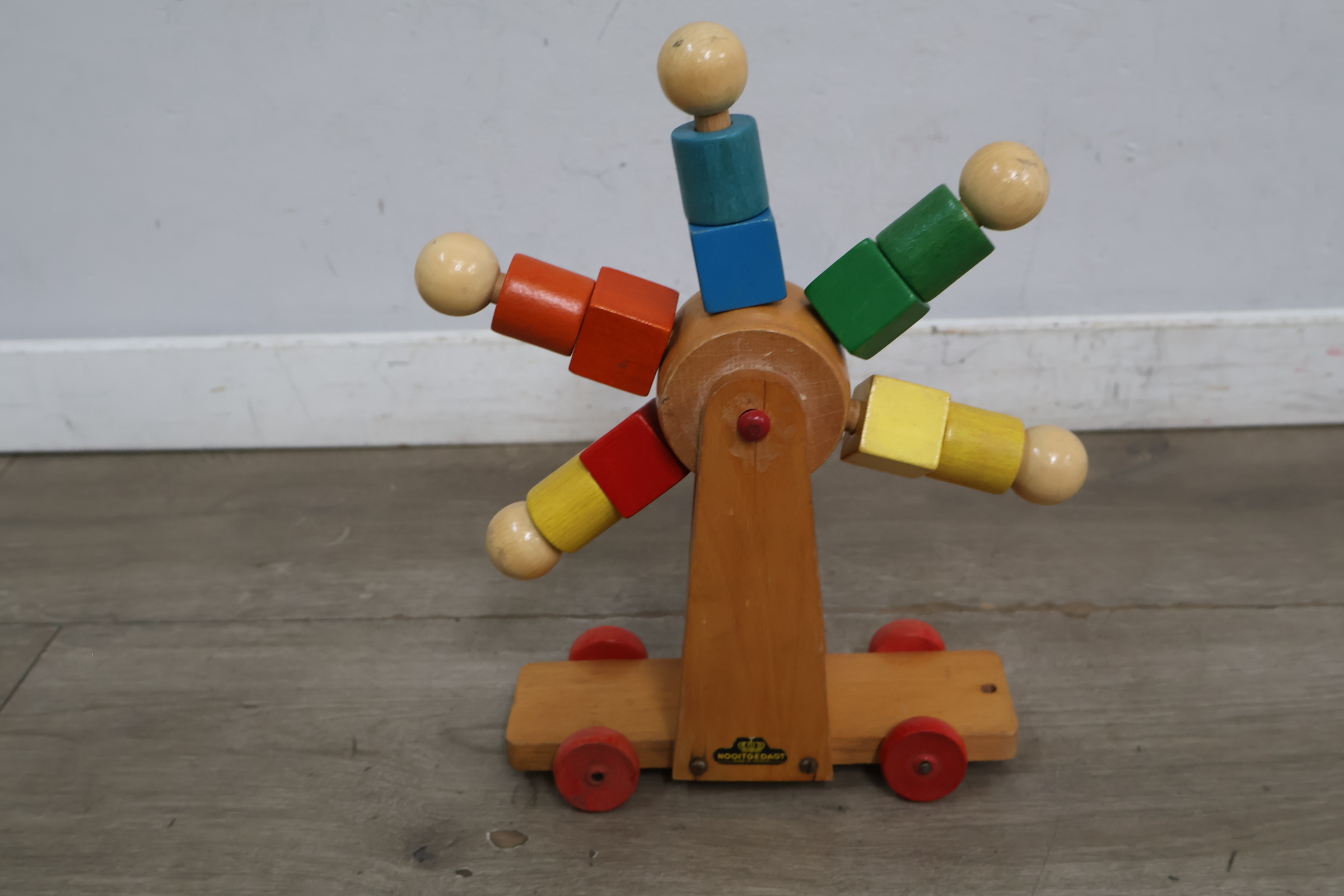 Houten speelgoed reuzenrad Nooitgedagt – foto 4 – kavel bij GSD Auctions, Zoeterwoude