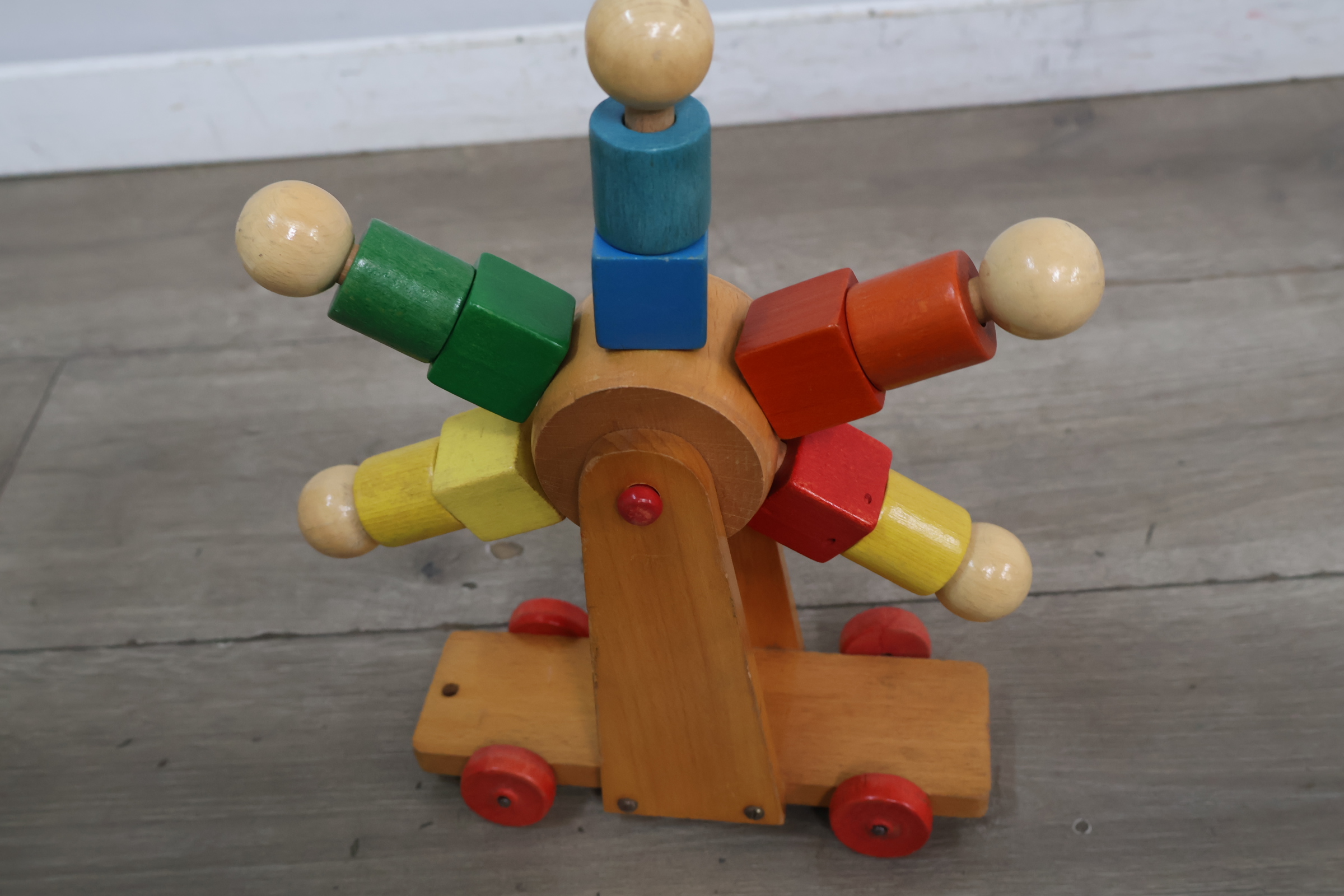 Houten speelgoed reuzenrad Nooitgedagt – foto 10 – kavel bij GSD Auctions, Zoeterwoude