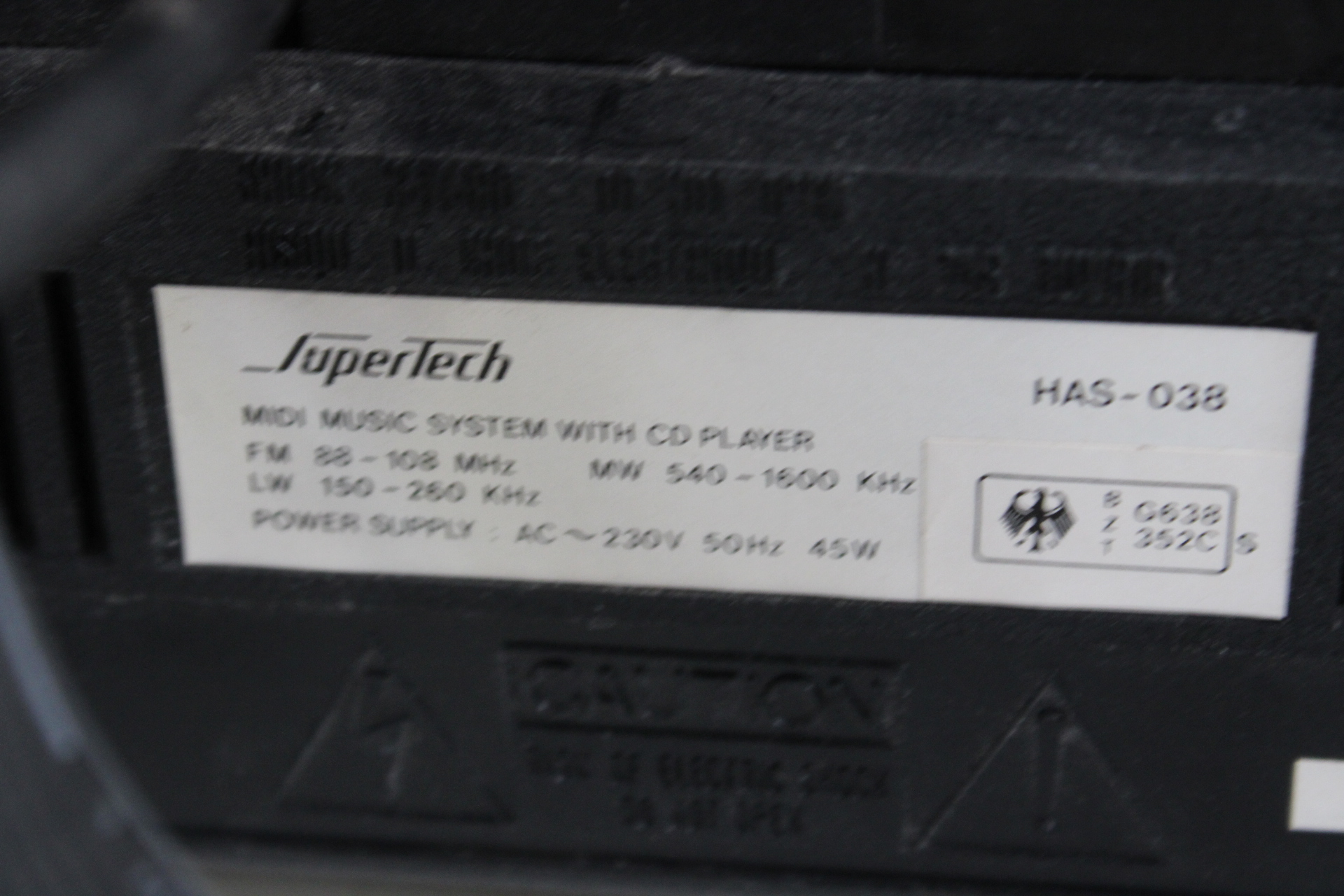 SuperTech Compact Component Systems cd-speler – foto 8 – kavel bij GSD Auctions, Zoeterwoude