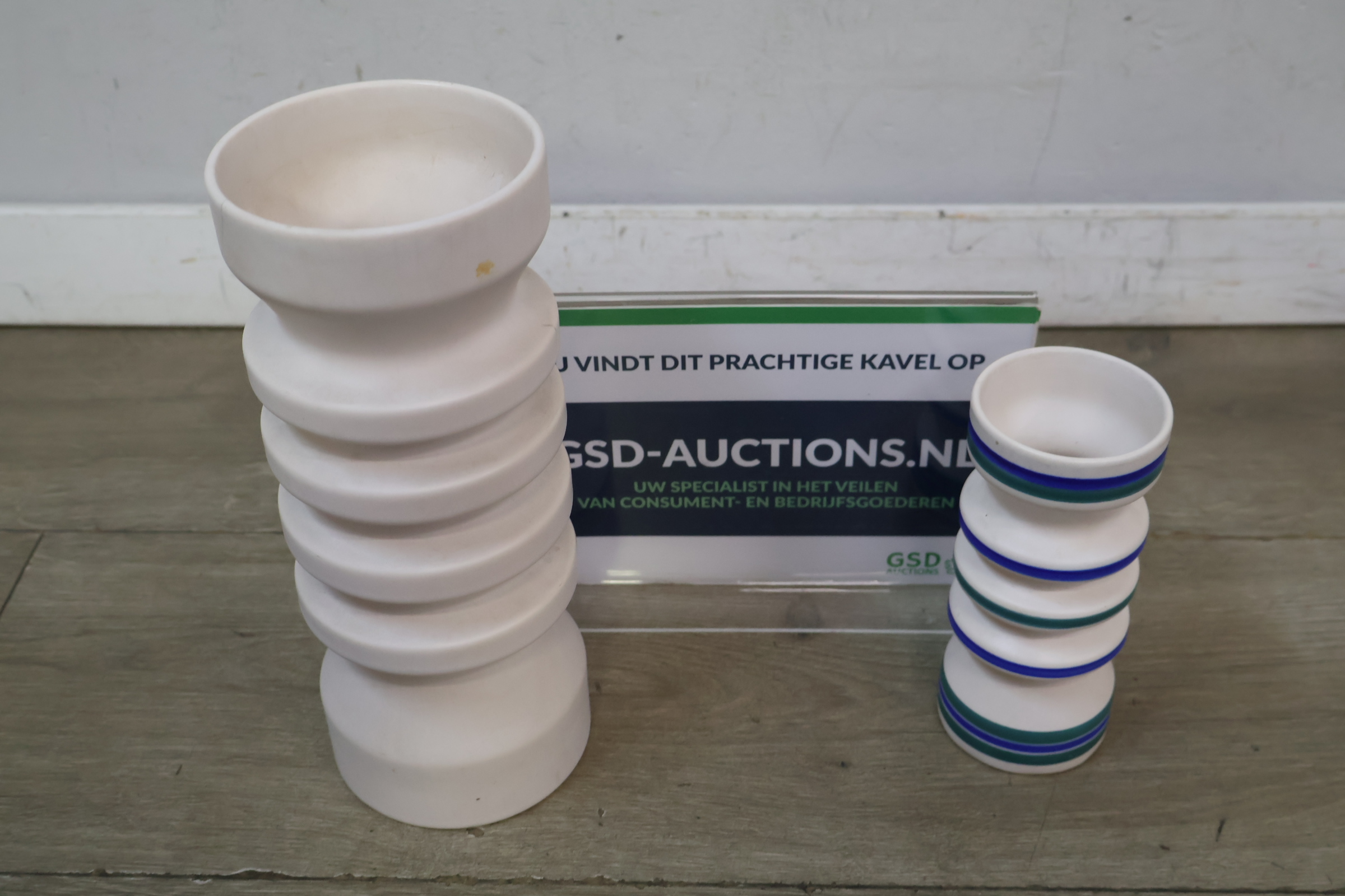 Set van 2 keramische vazen – foto 2 – kavel bij GSD Auctions, Zoeterwoude