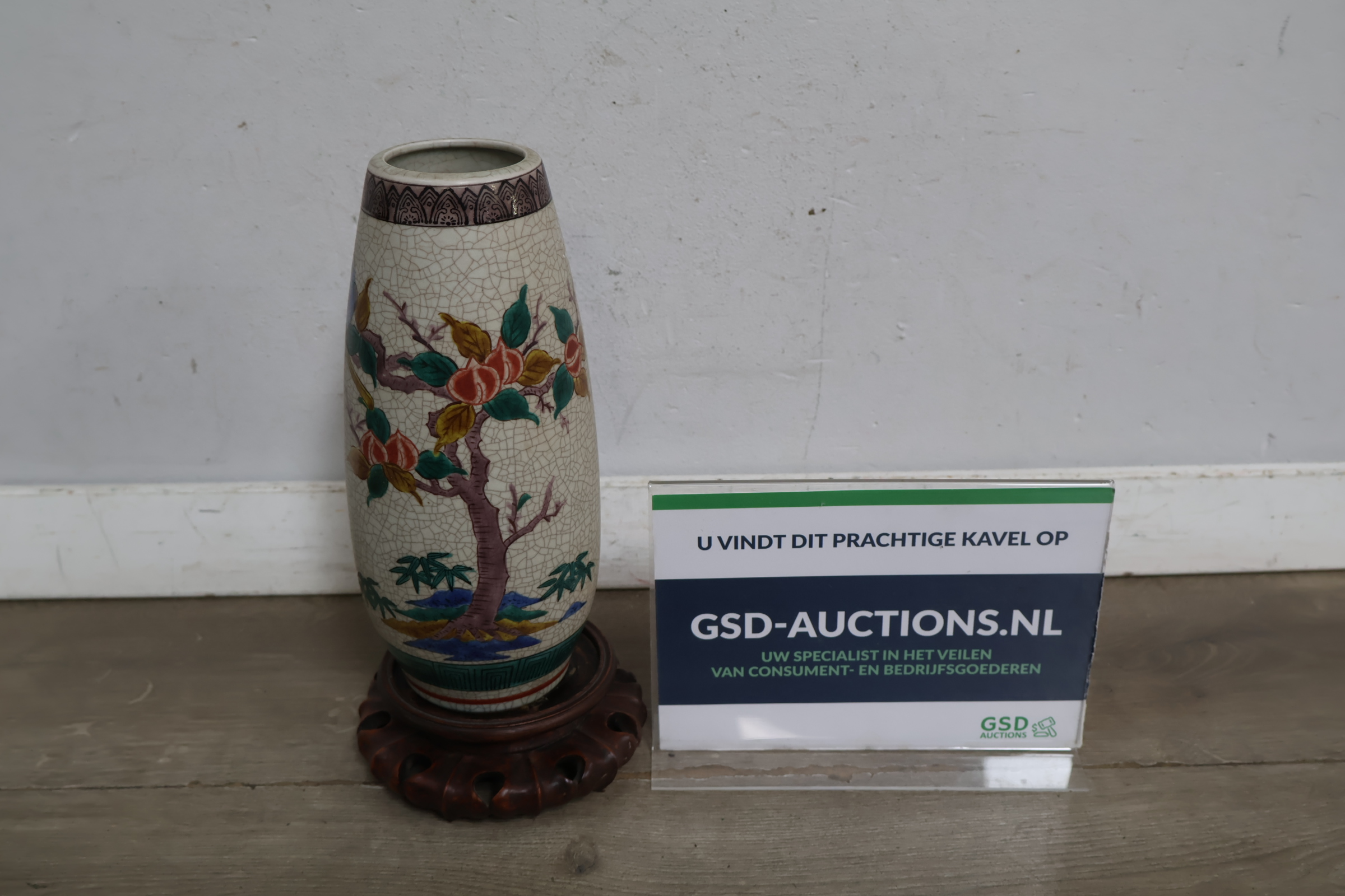 Antieke Japanse Satsuma vaas – foto 2 – kavel bij GSD Auctions, Zoeterwoude