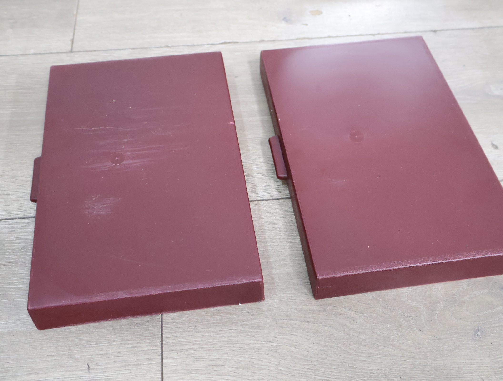 Rood sieradenkistje – foto 9 – kavel bij GSD Auctions, Zoeterwoude
