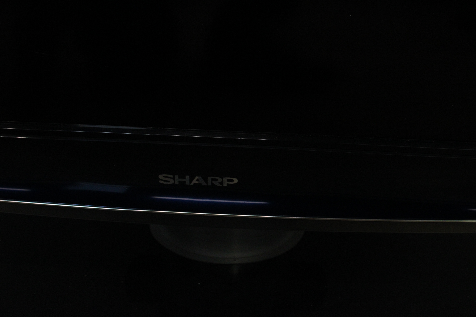 Sharp Aquos televisie - 110x80 cm' – foto 6 – kavel bij GSD Auctions, Zoeterwoude