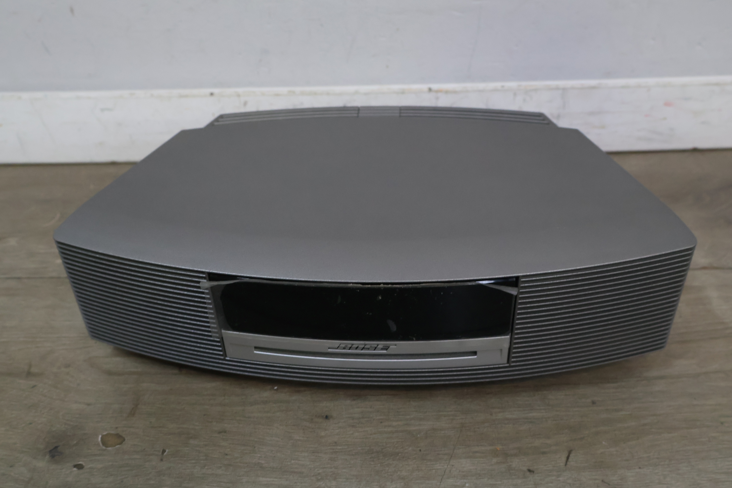 Bose Wave radiosysteem grijs – foto 3 – kavel bij GSD Auctions, Zoeterwoude