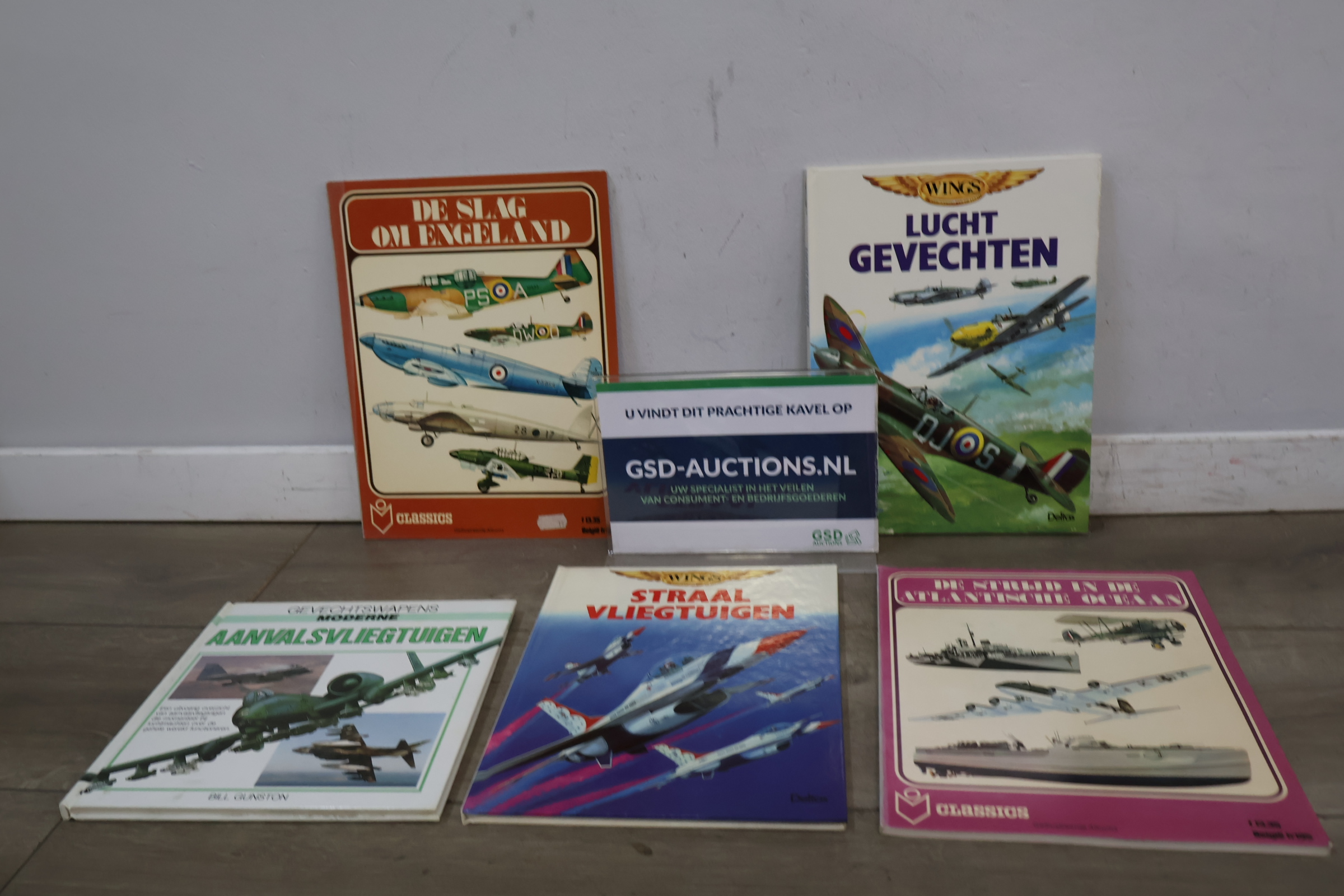 Boeken over oorlogsvliegtuigen en luchtgevechten – kavel bij GSD Auctions, Zoeterwoude