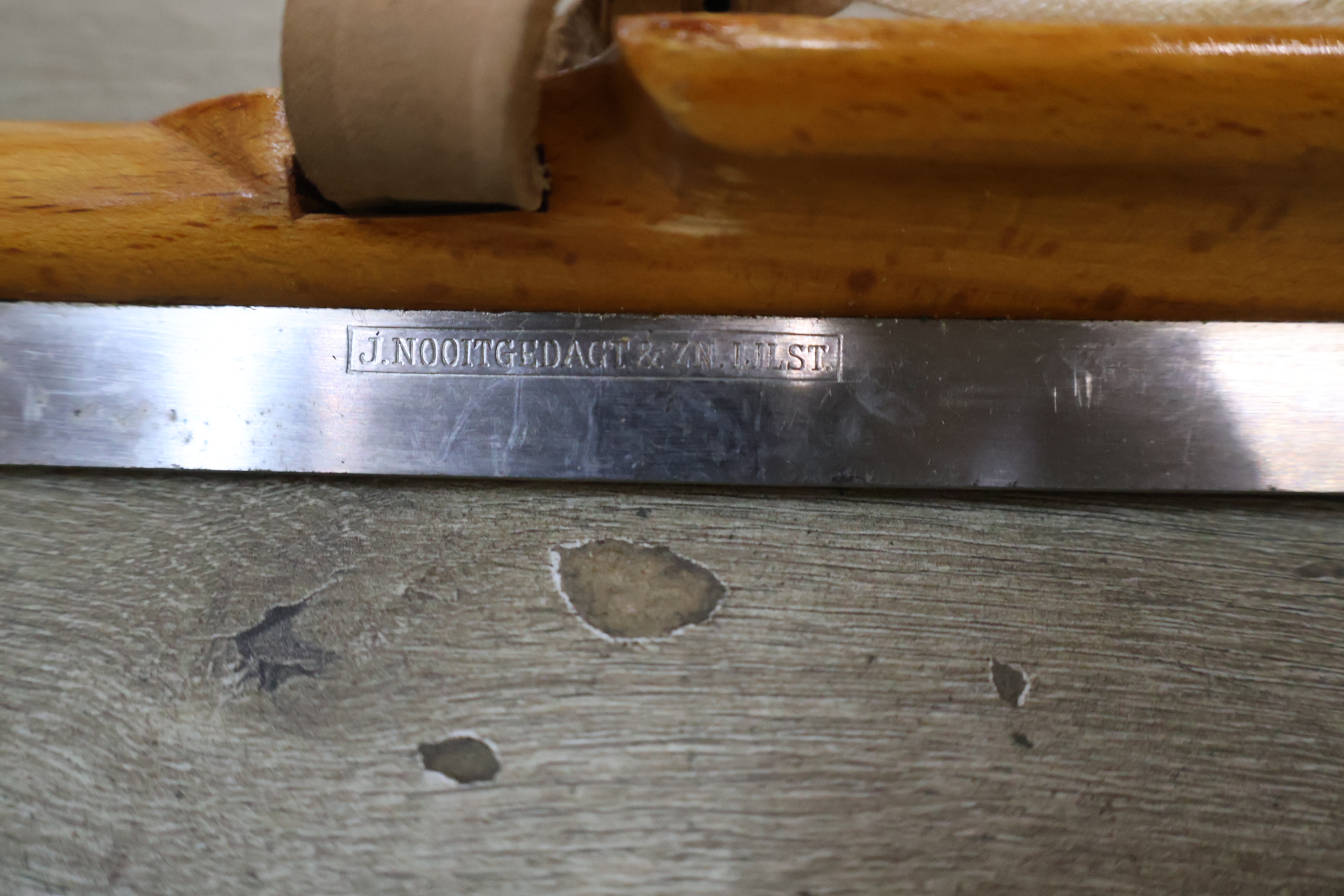 Houten schaatsen met leren riemen – foto 9 – kavel bij GSD Auctions, Zoeterwoude