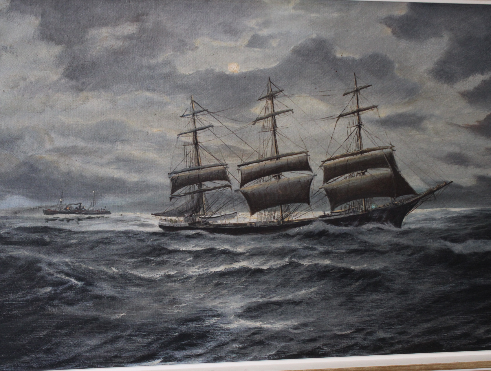 Schilderij zeilschip op ruwe zee – foto 8 – kavel bij GSD Auctions, Zoeterwoude