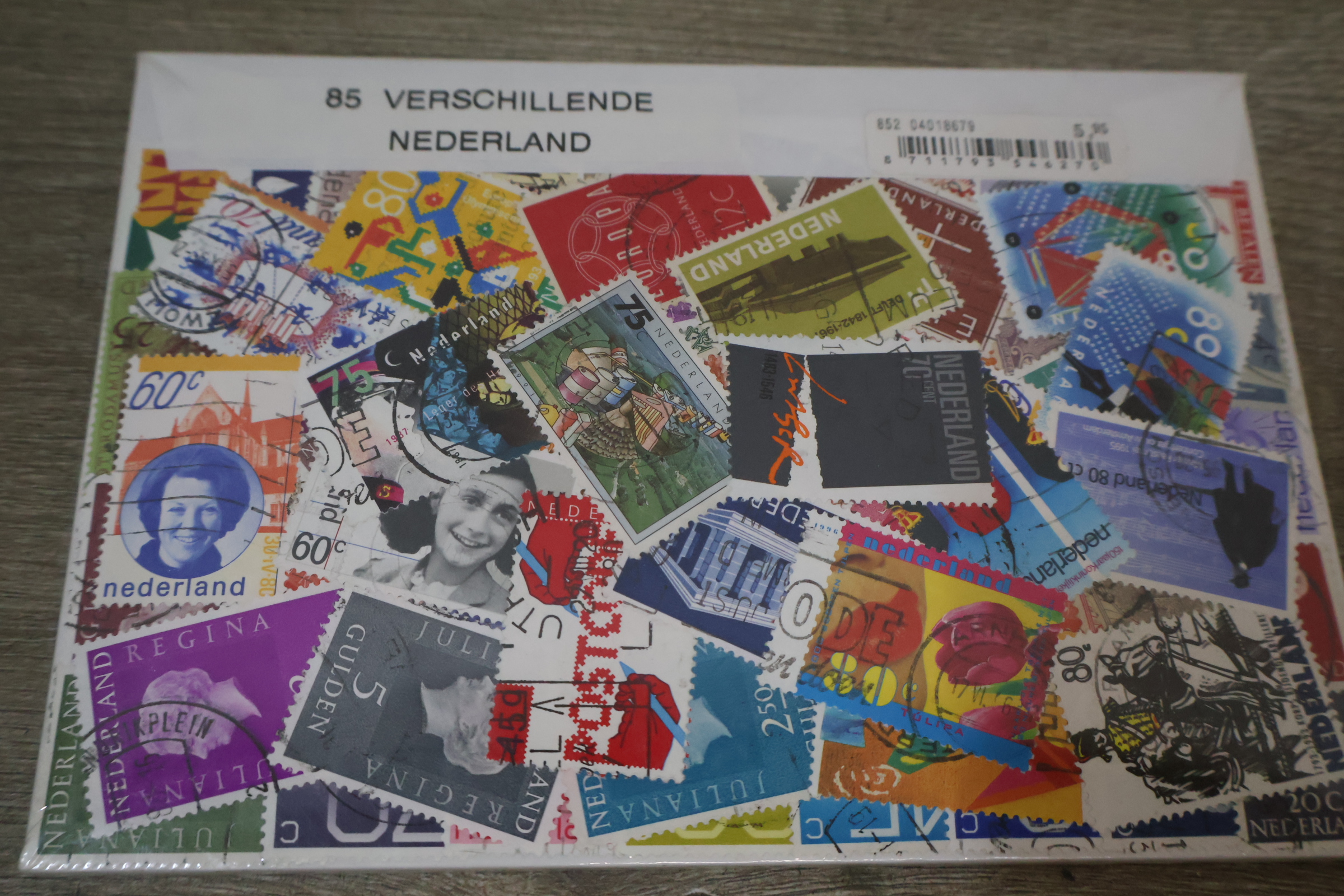 Postzegelverzamelingen Nederland in plastic hoes – foto 7 – kavel bij GSD Auctions, Zoeterwoude