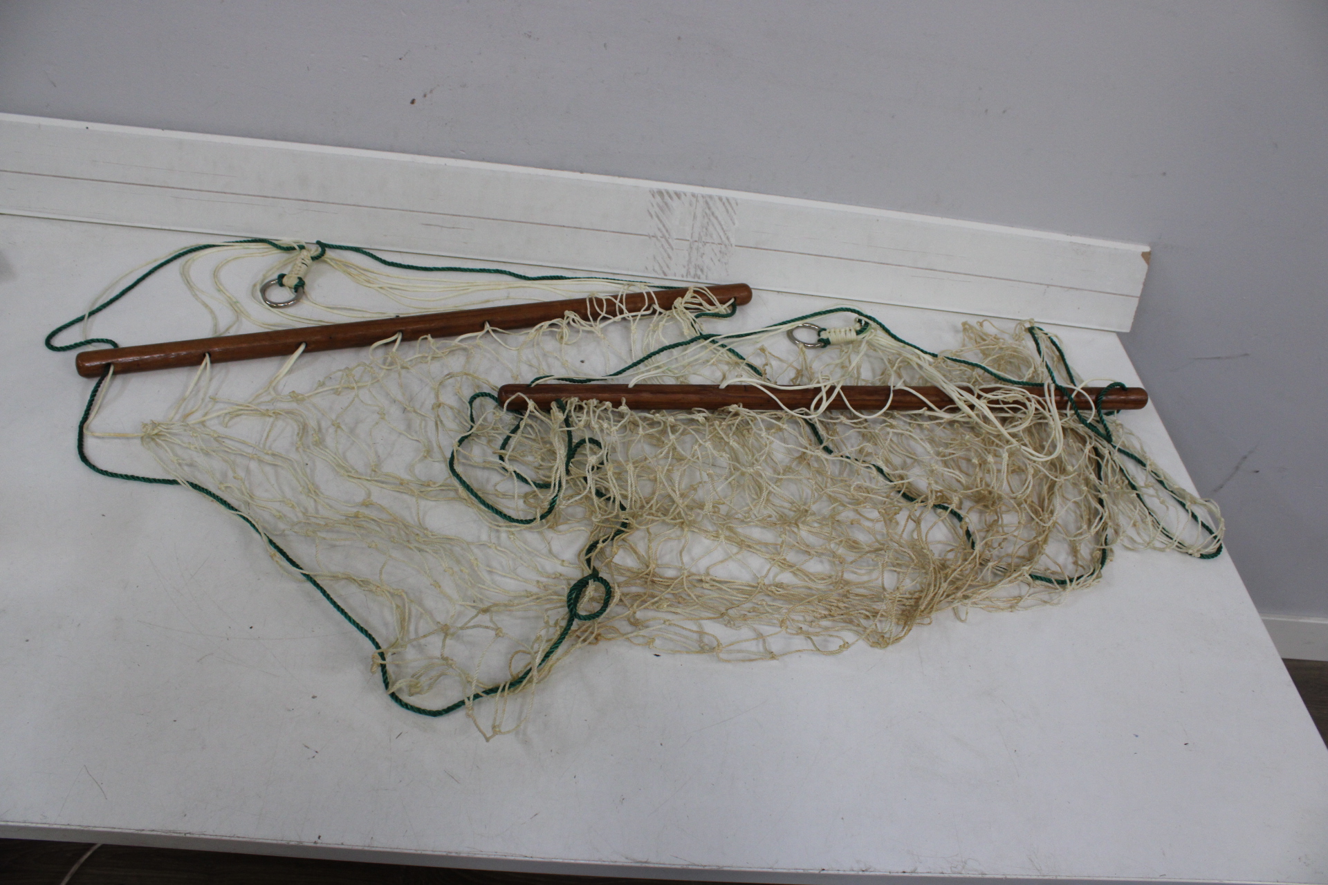 Hangmat met houten spreidstok – foto 2 – kavel bij GSD Auctions, Zoeterwoude