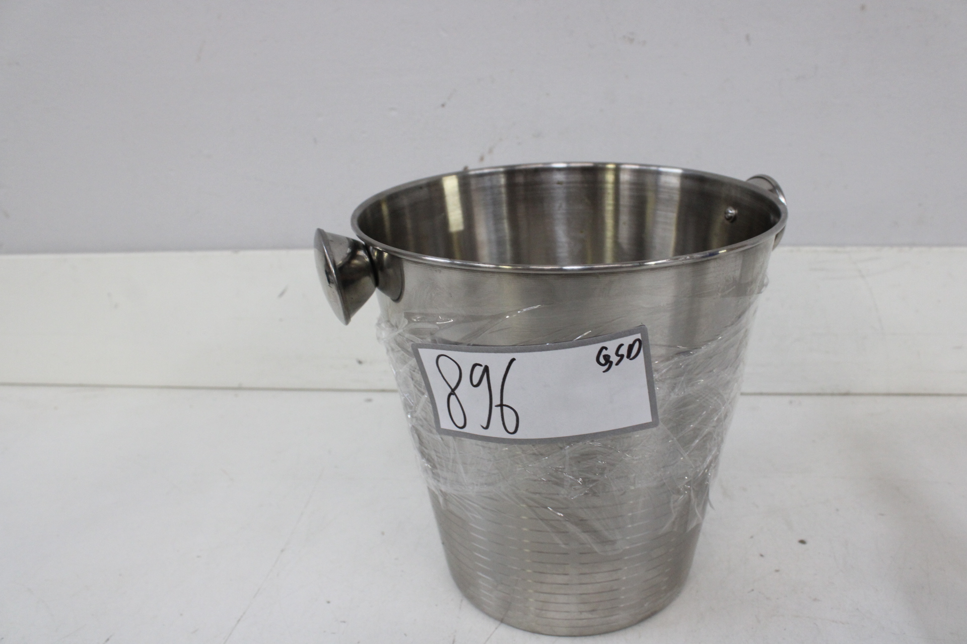 RVS Champagnekoeler met dubbele handvaten – foto 6 – kavel bij GSD Auctions, Zoeterwoude